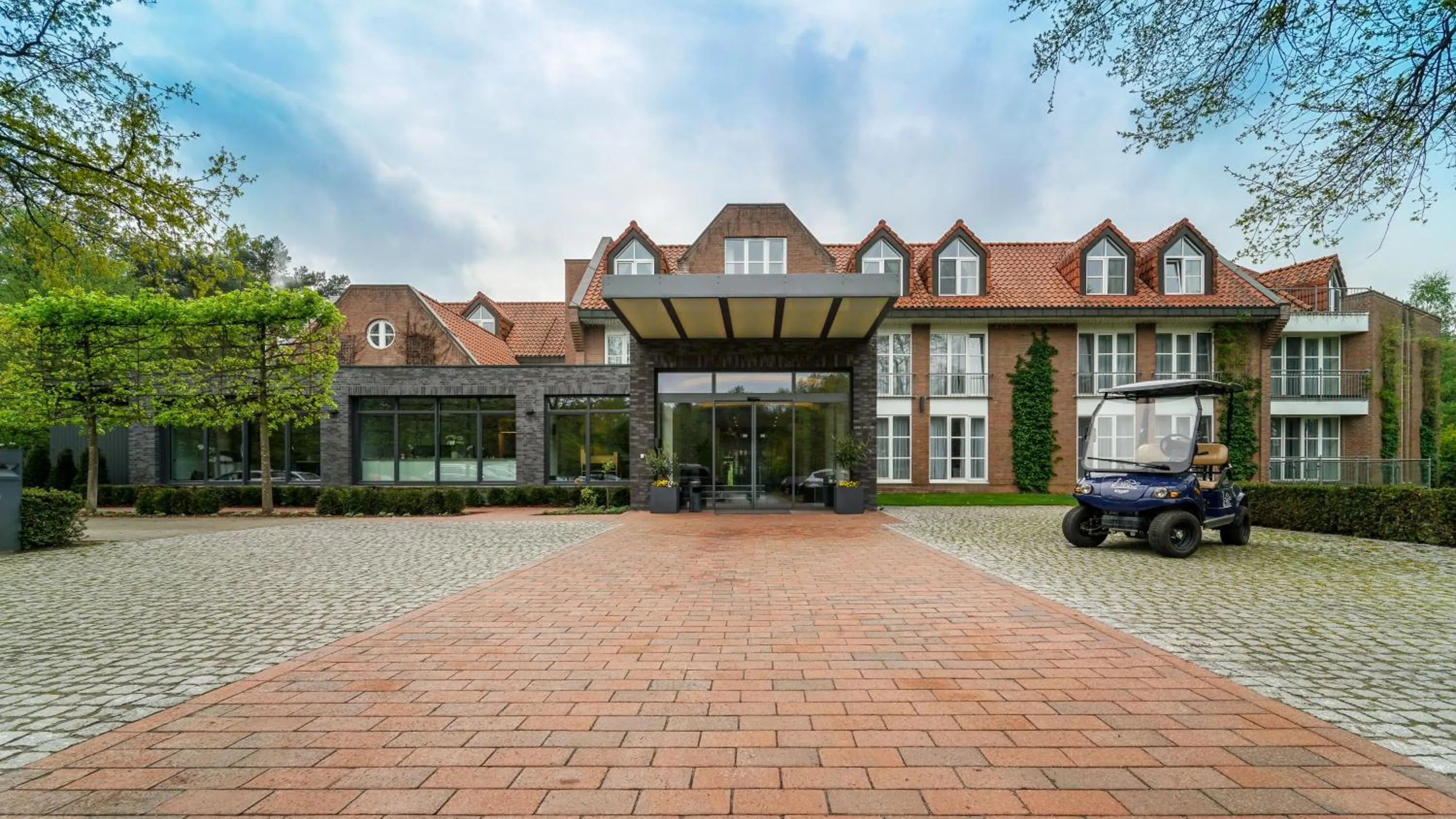 Property building in Hotel Heidegrund