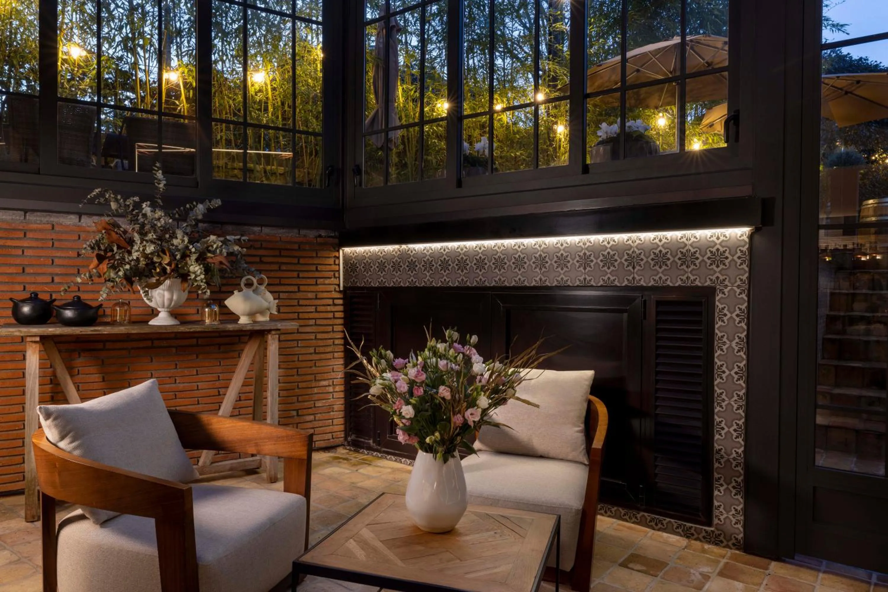 Restaurant/places to eat in Villa Magalean Hotel & Spa