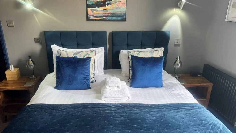 Bed in The Red Lion Hotel