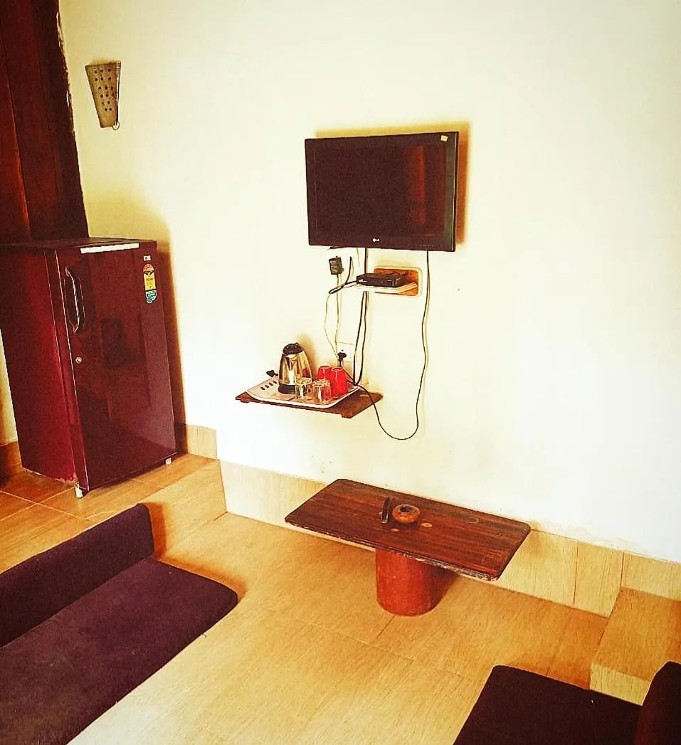 Communal lounge/ TV room in The Kingdom, Havelock
