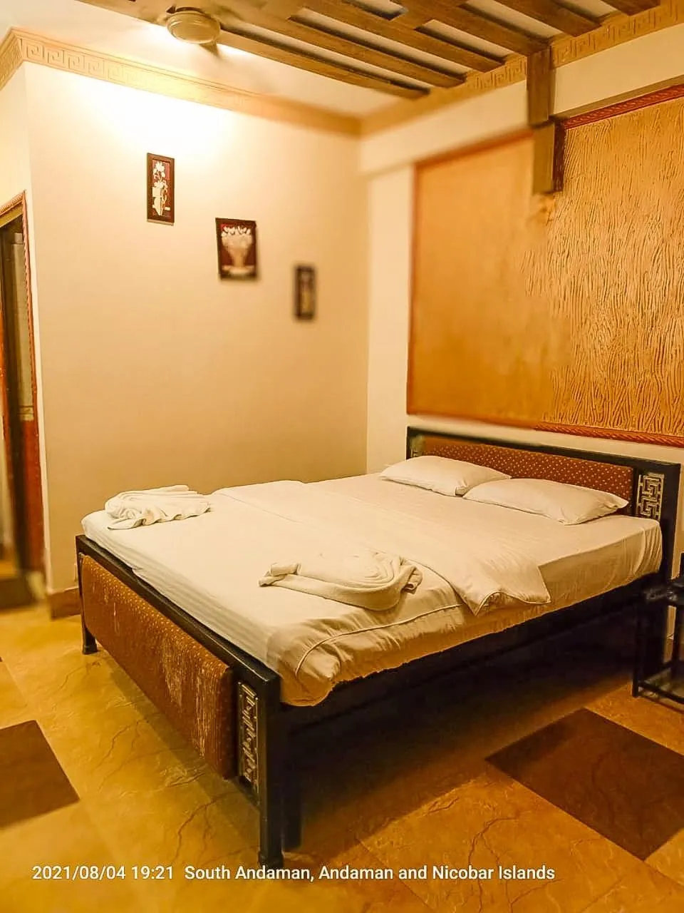 Bed in The Kingdom, Havelock