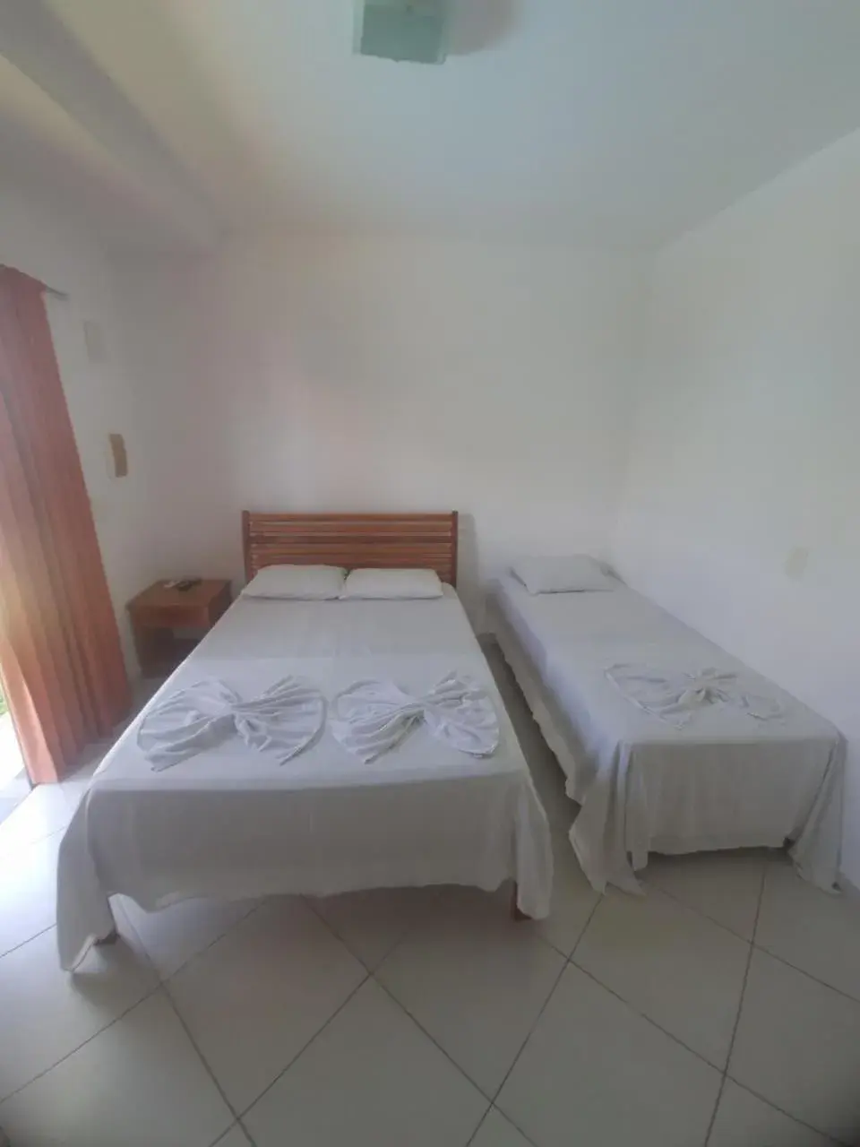 Standard Triple Room in Pousada Italia Standard Triple Room in Pousada Italia