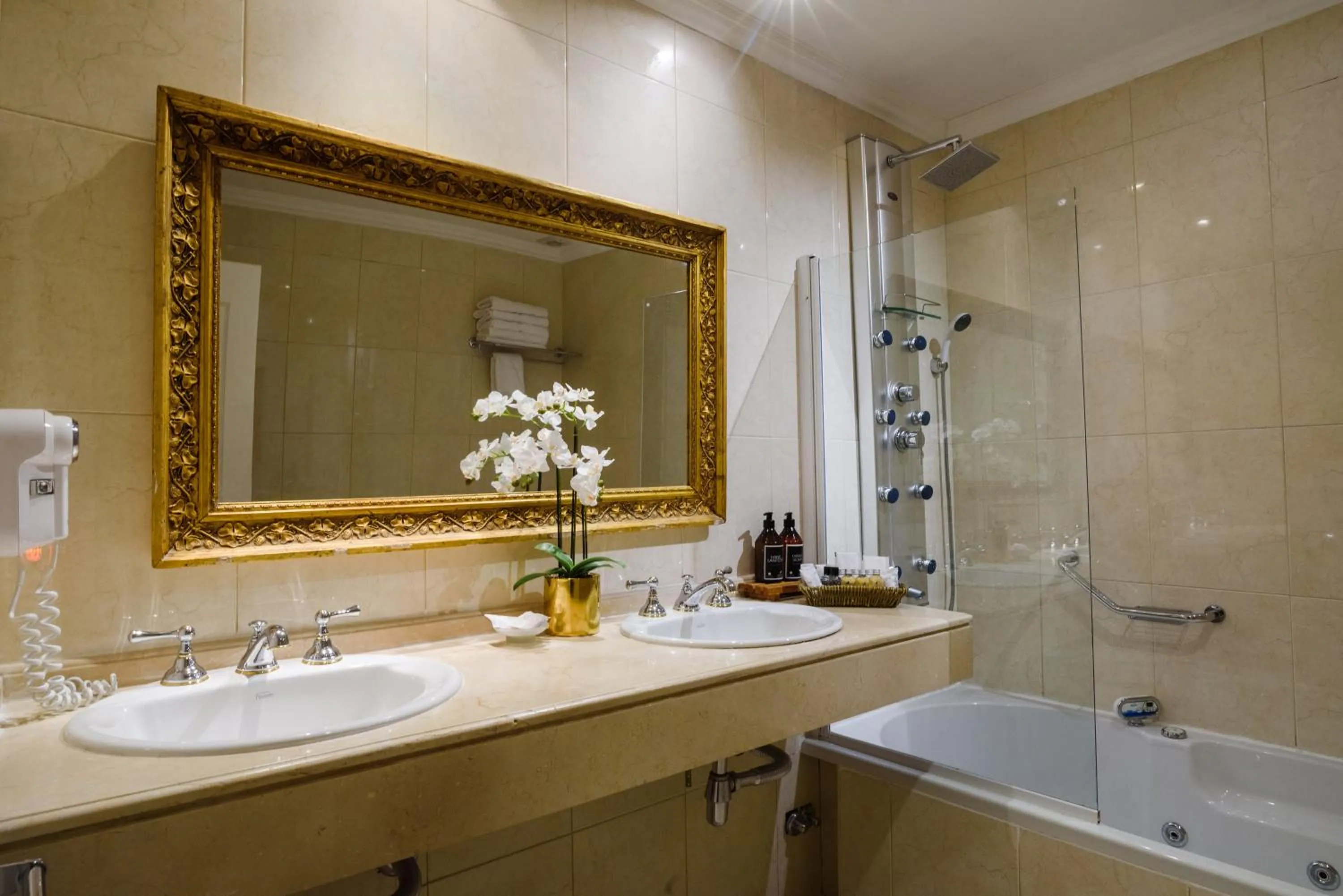 Bathroom in Lagos Del Calafate