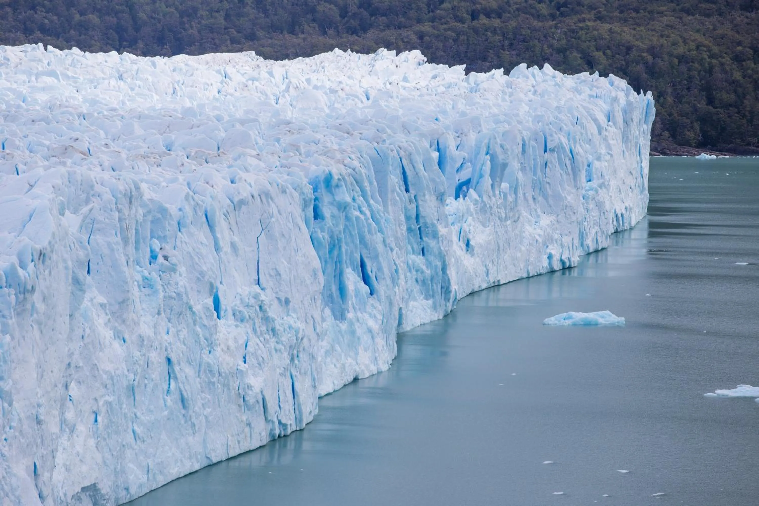 Natural landscape in Lagos Del Calafate
