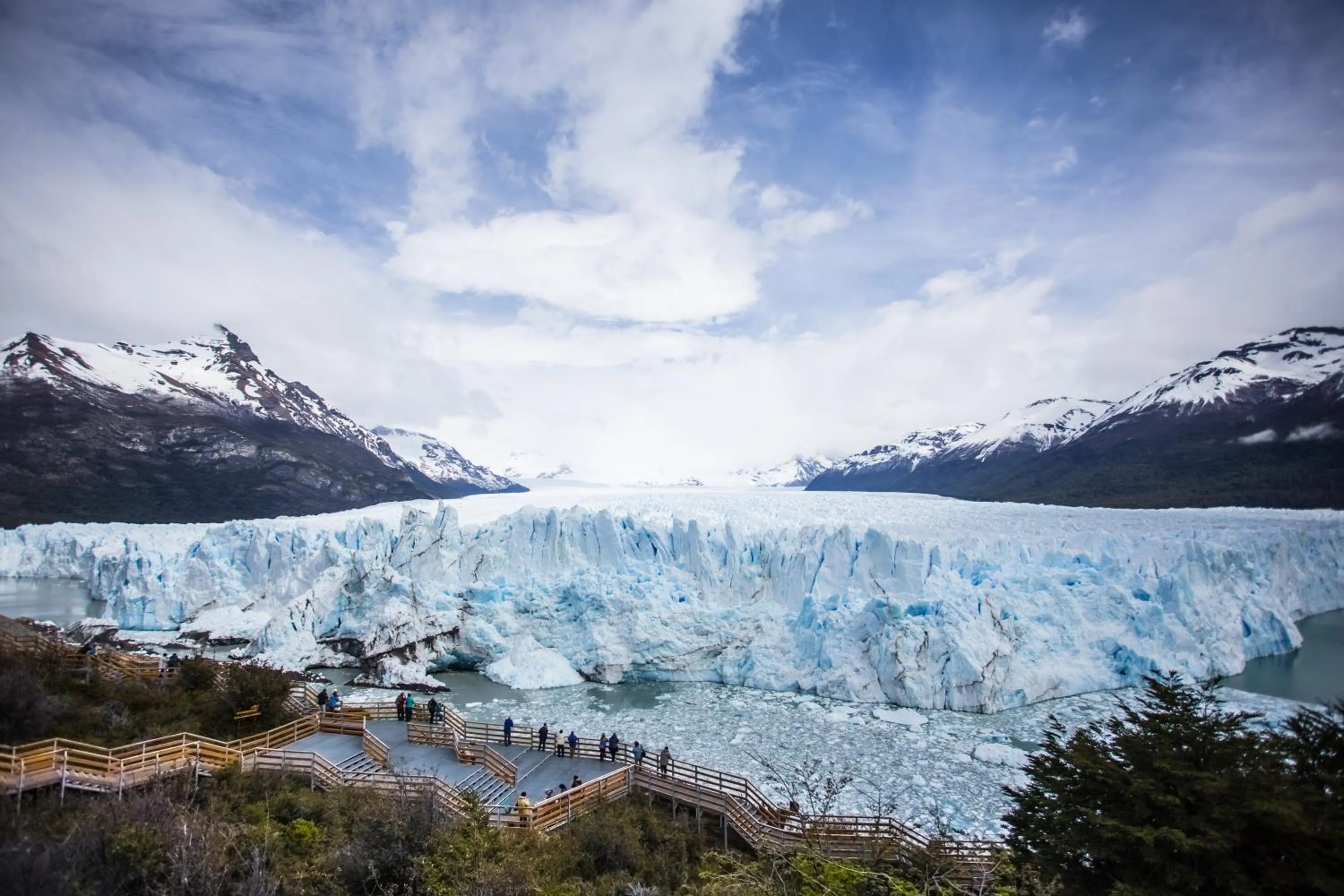 Natural landscape in Lagos Del Calafate