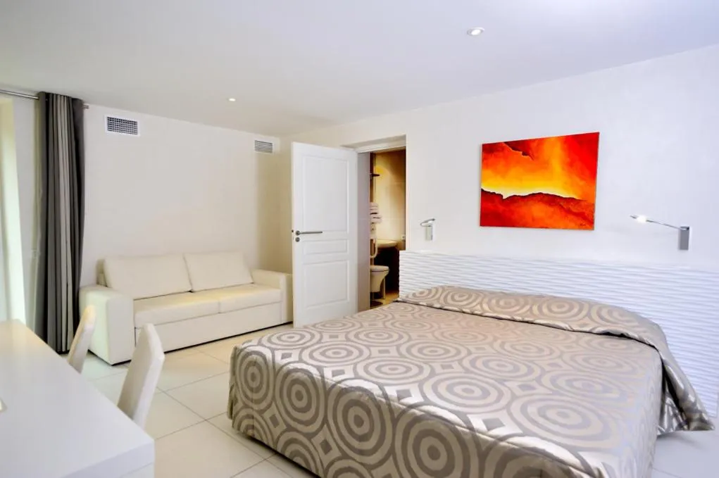 Bed in Logis Hôtel Restaurant Relais Du Gué De Selle