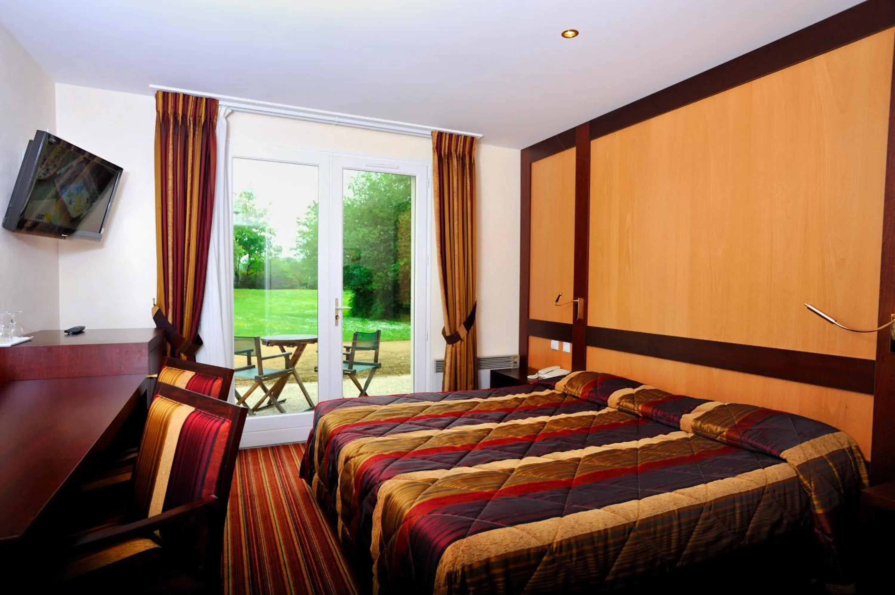 Comfort Plus Double/Twin Room in Logis Hôtel Restaurant Relais Du Gué De Selle Comfort Plus Double/Twin Room in Logis Hôtel Restaurant Relais Du Gué De Selle