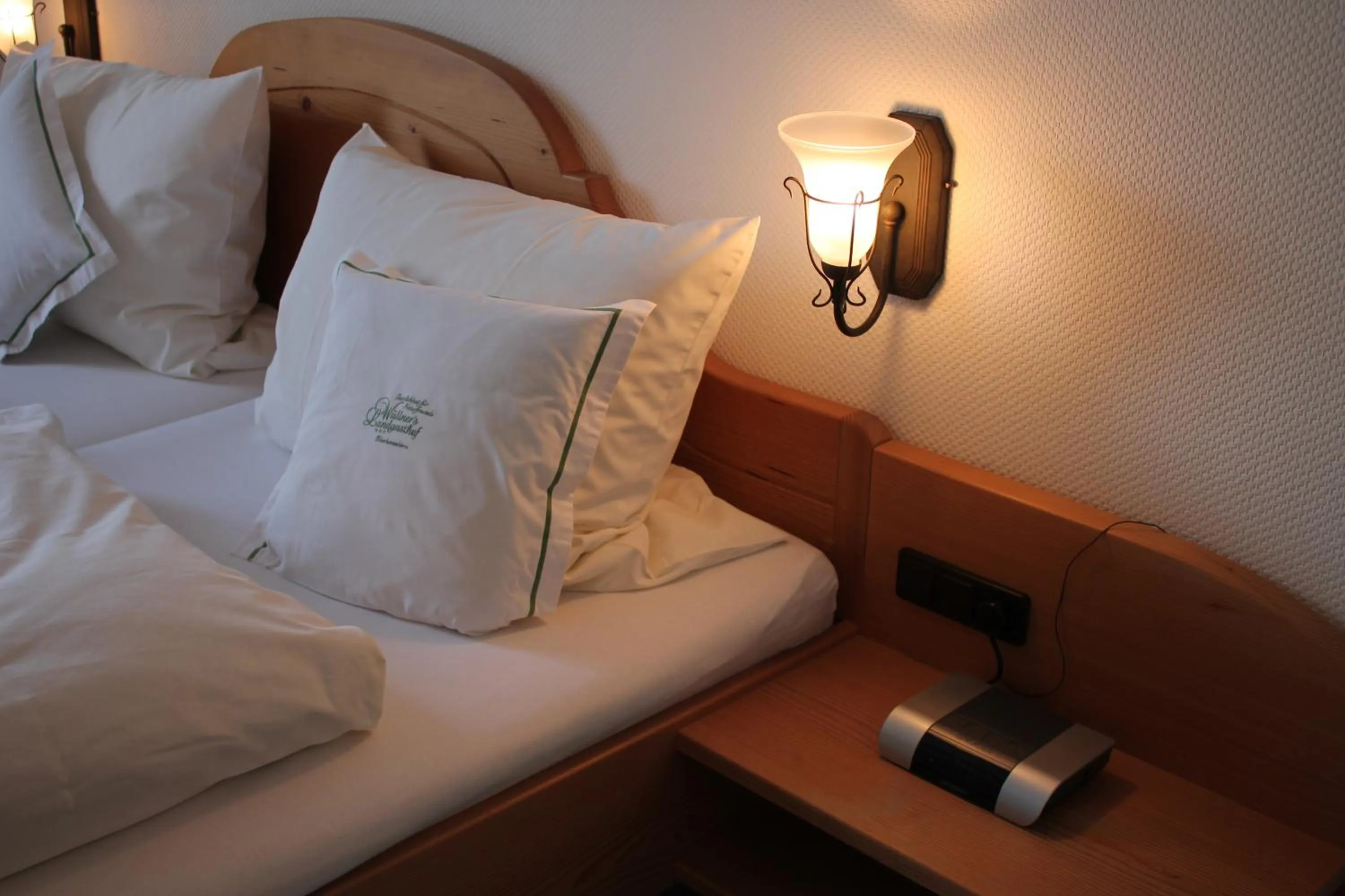 Photo of the whole room, Bed in Wüllner's Landgasthof