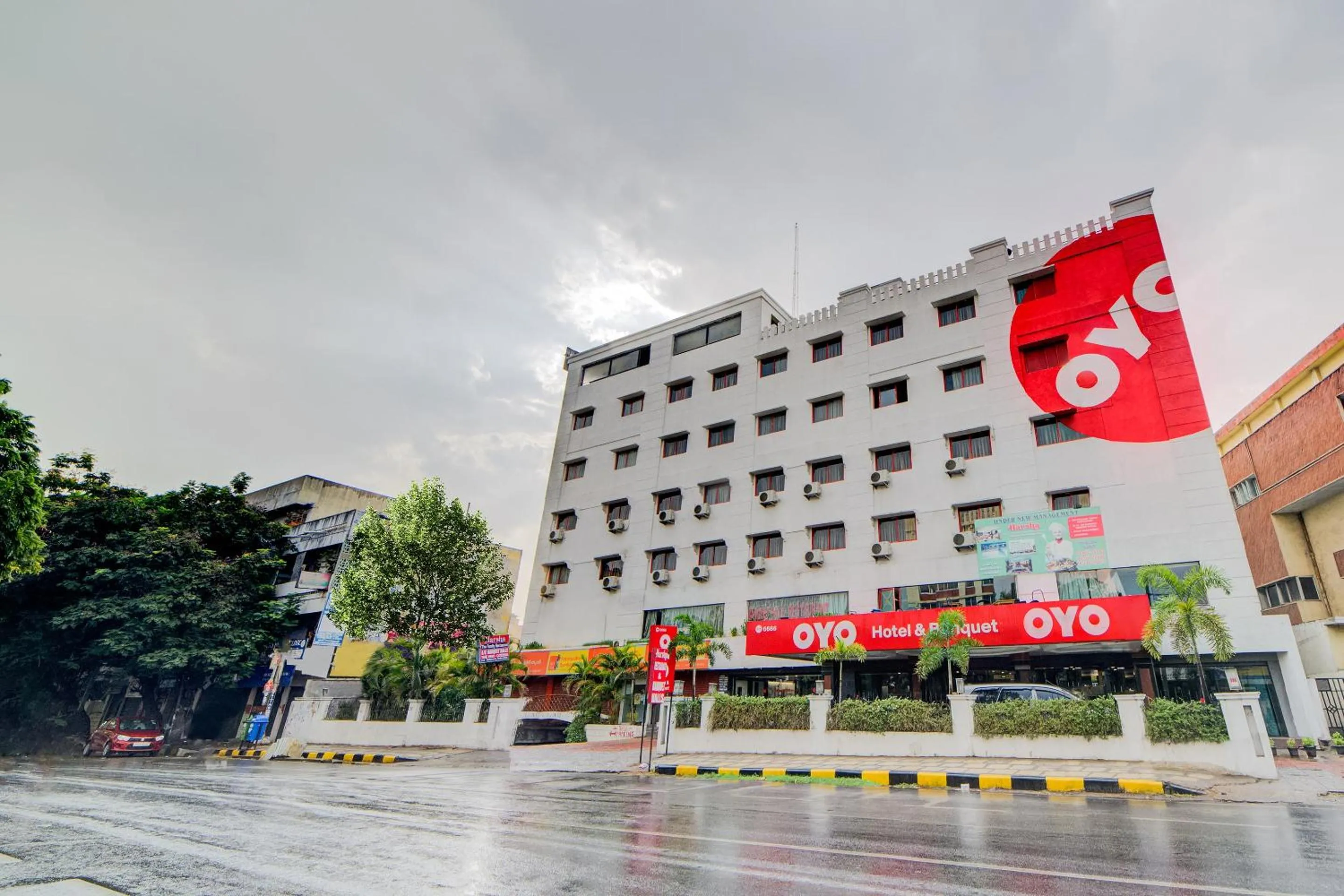 Facade/entrance in Hotel O Kachiguda Railway Station