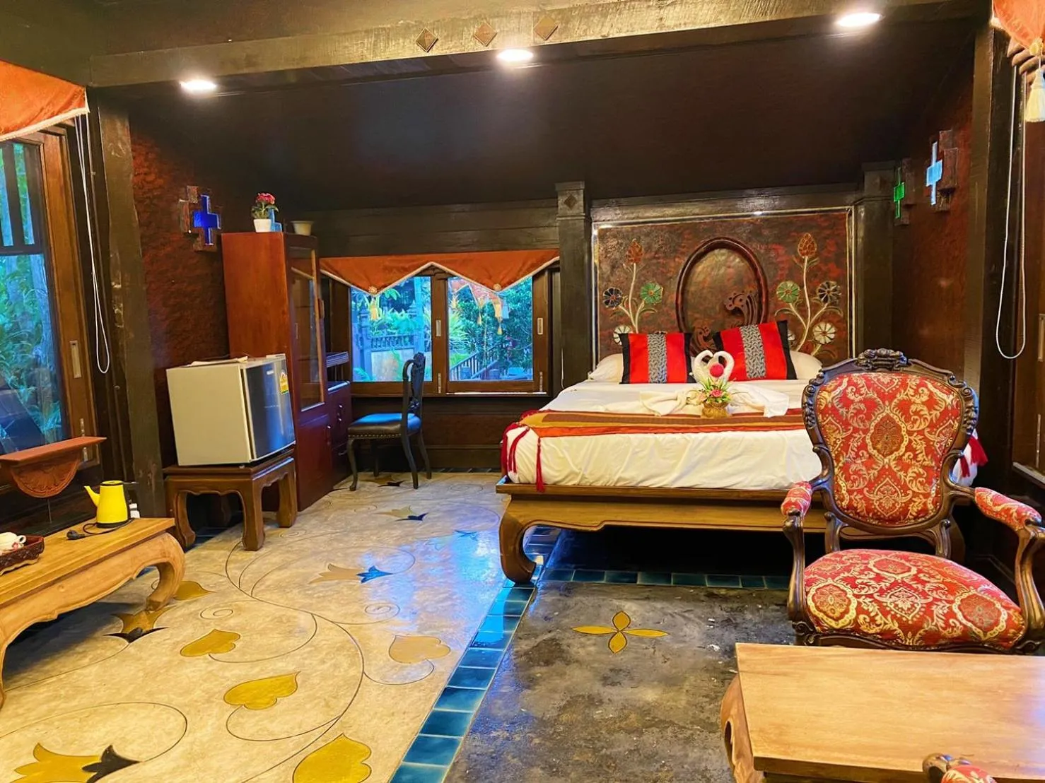 Bed in Bantunglom Resort