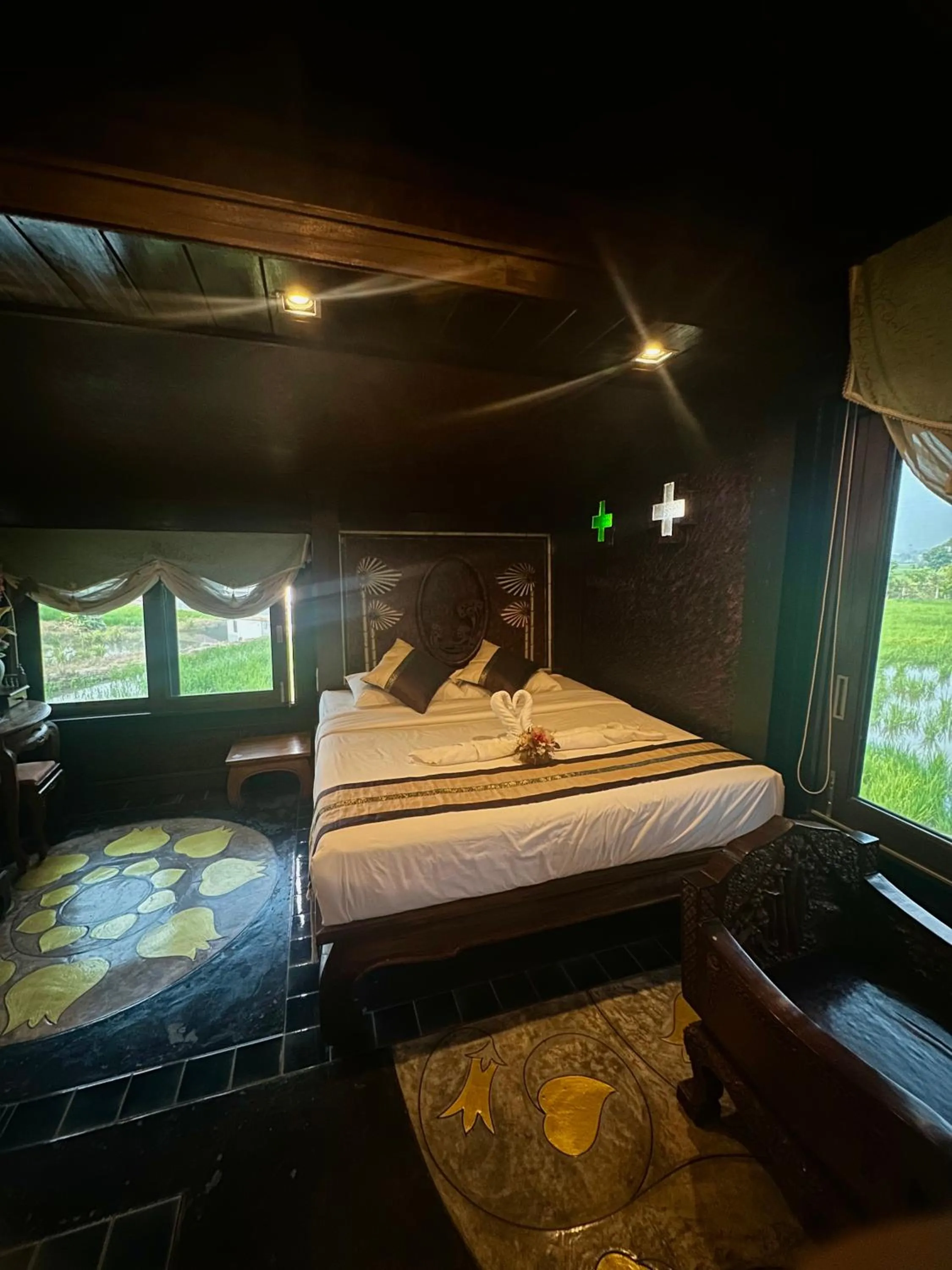 Bed in Bantunglom Resort