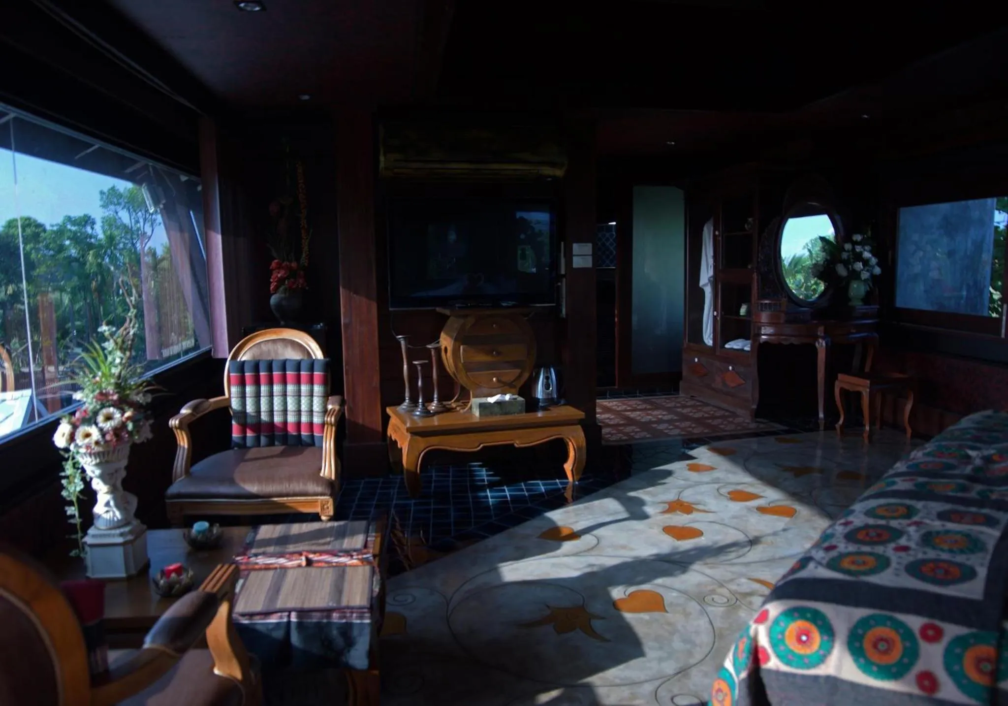 Bed in Bantunglom Resort