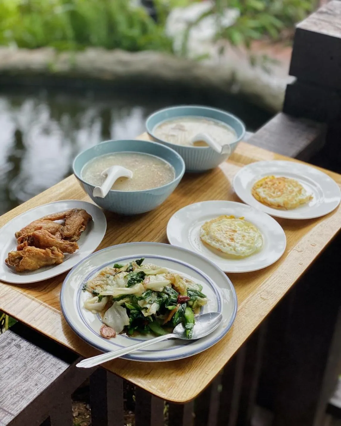 Breakfast in Bantunglom Resort