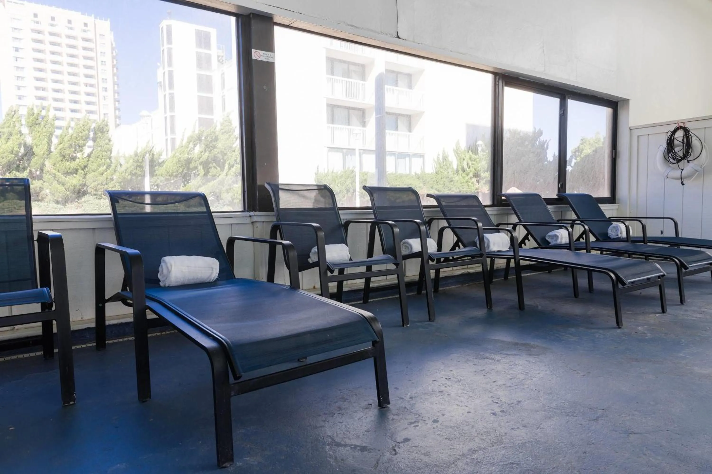 Swimming pool in Ramada Plaza by Wyndham Virginia Beach Oceanfront