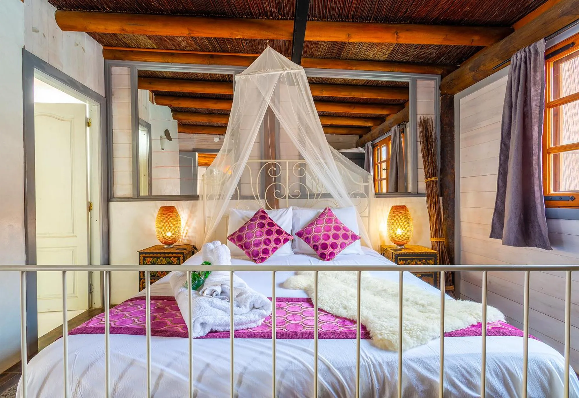 Bed in Finca De Arrieta Village - Yurts and Stone Cottages - Shared Pool - Walking distance to Arrieta Beach - Off Grid