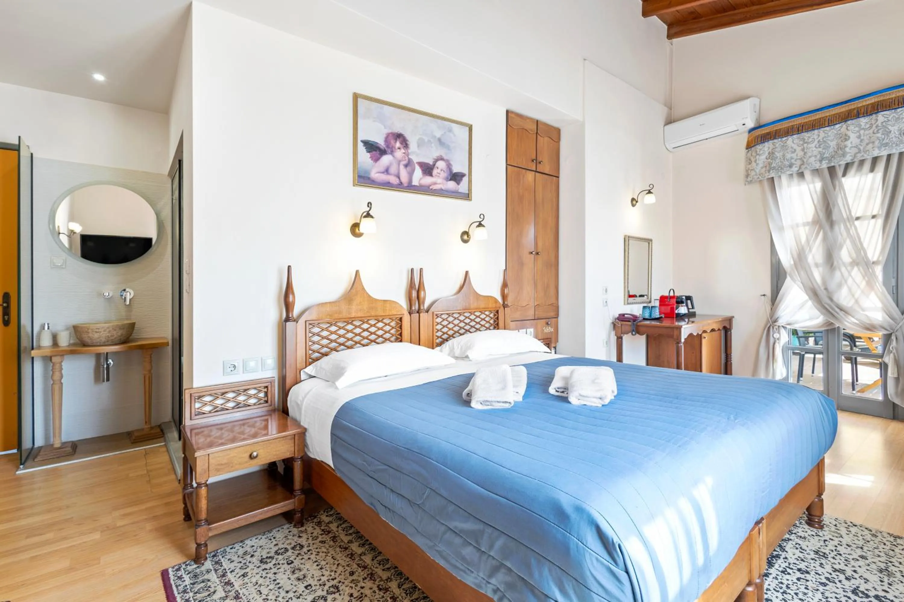 Bed in Belmondo Hotel