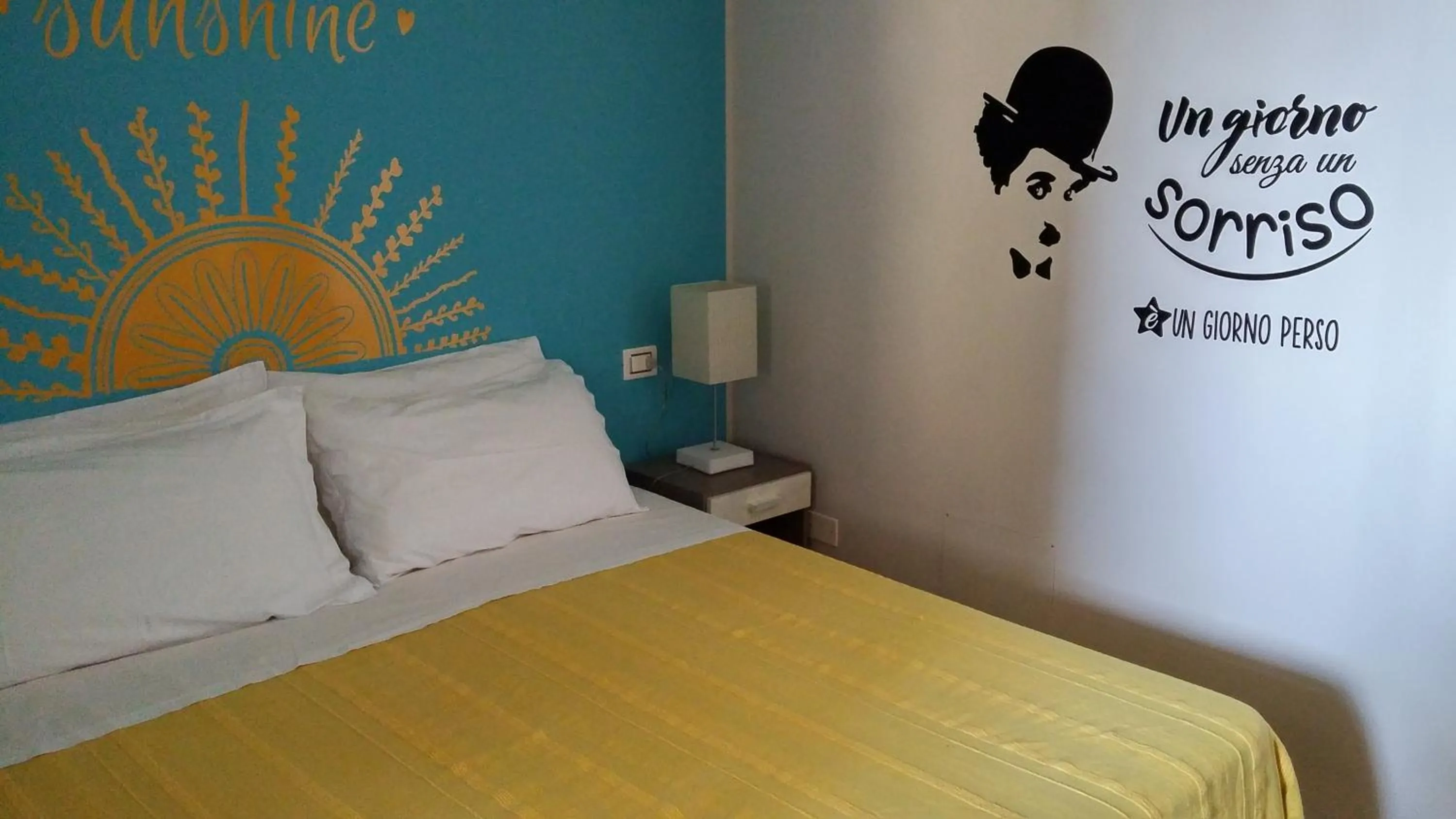 Decorative detail, Bed in La Casa del Melograno