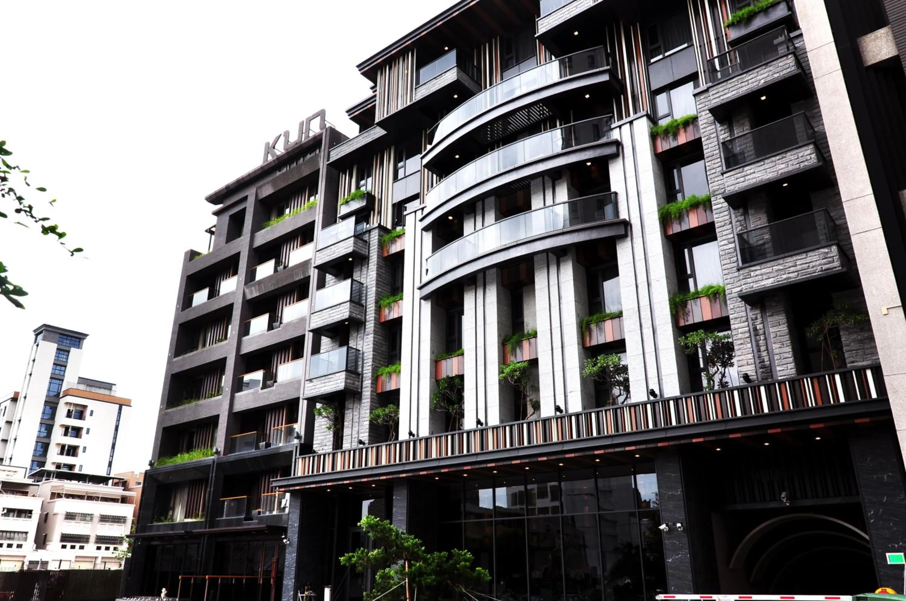 Off site in Kun Tour