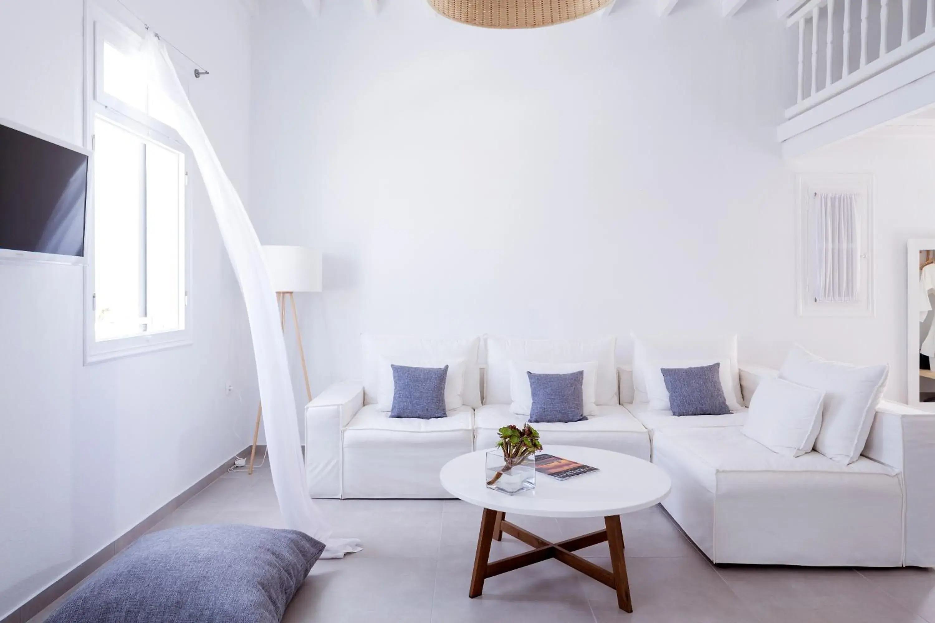 Friends & Family Suite with Heated Jetted Tub in Pietra e Mare - Mykonos Moments Friends & Family Suite with Heated Jetted Tub in Pietra e Mare - Mykonos Moments