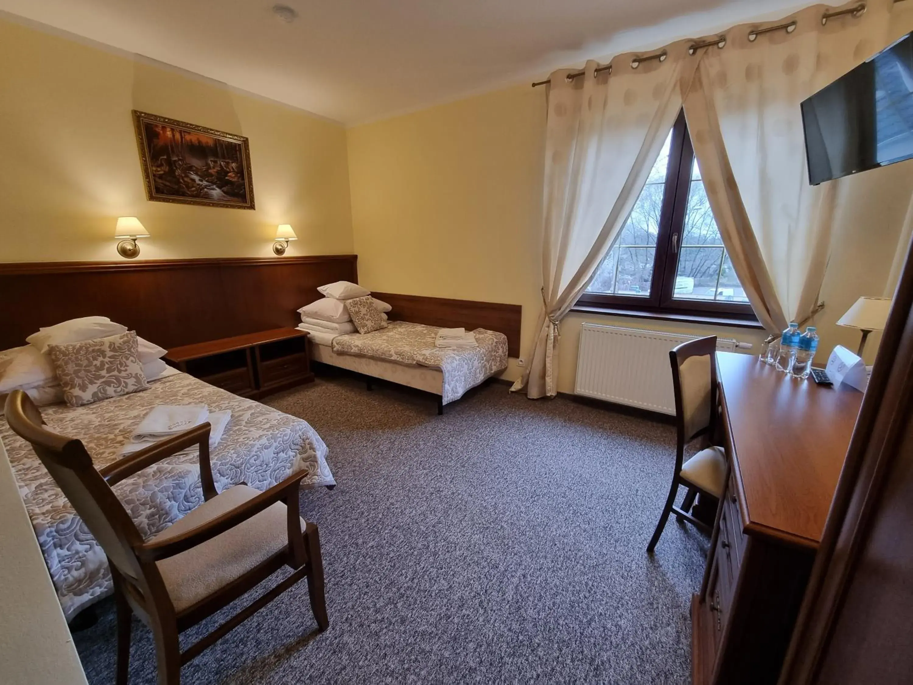 Deluxe Twin Room in Hotel Bończa Deluxe Twin Room in Hotel Bończa