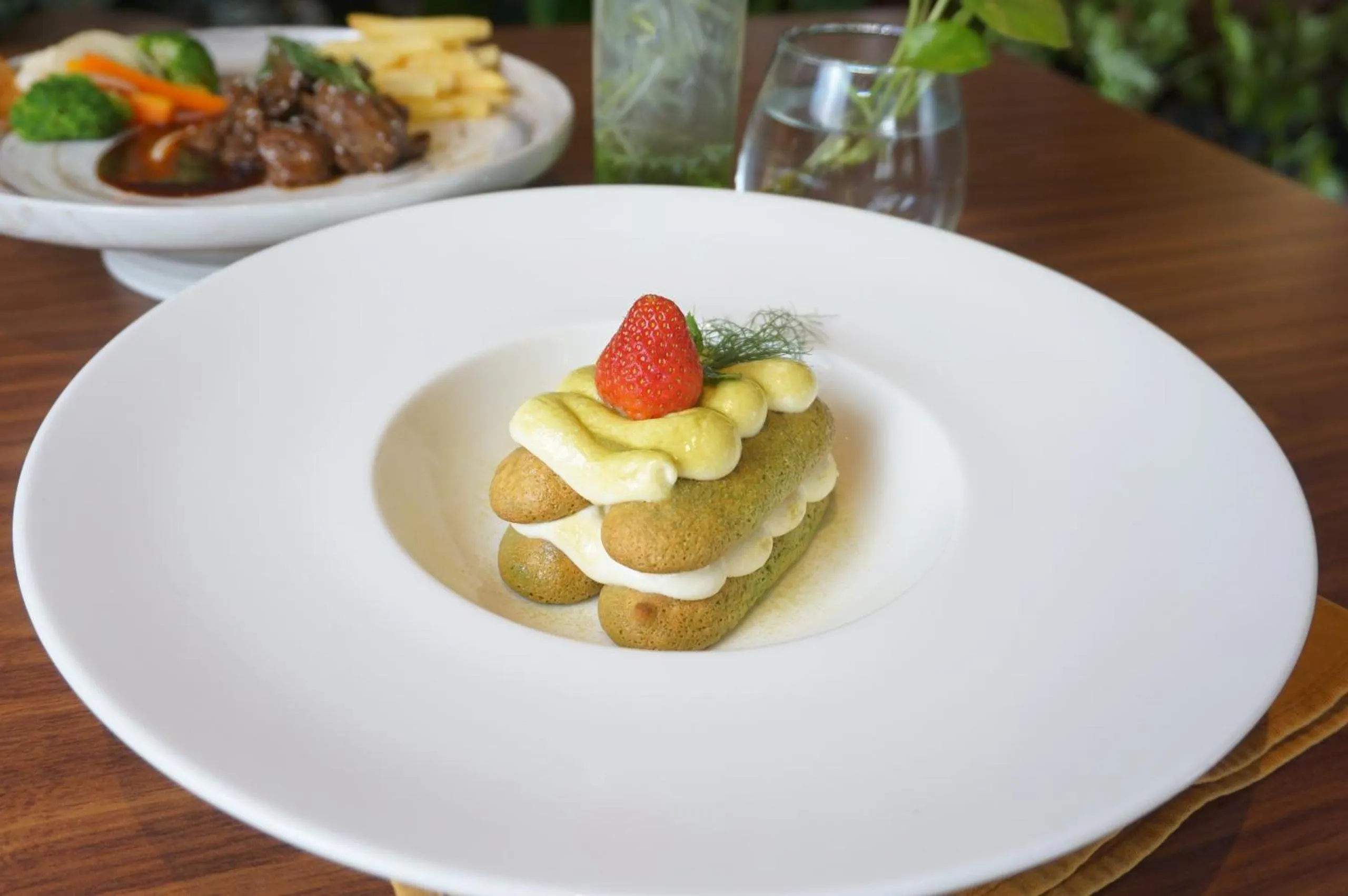 Restaurant/places to eat in Grand Soll Marina Hotel