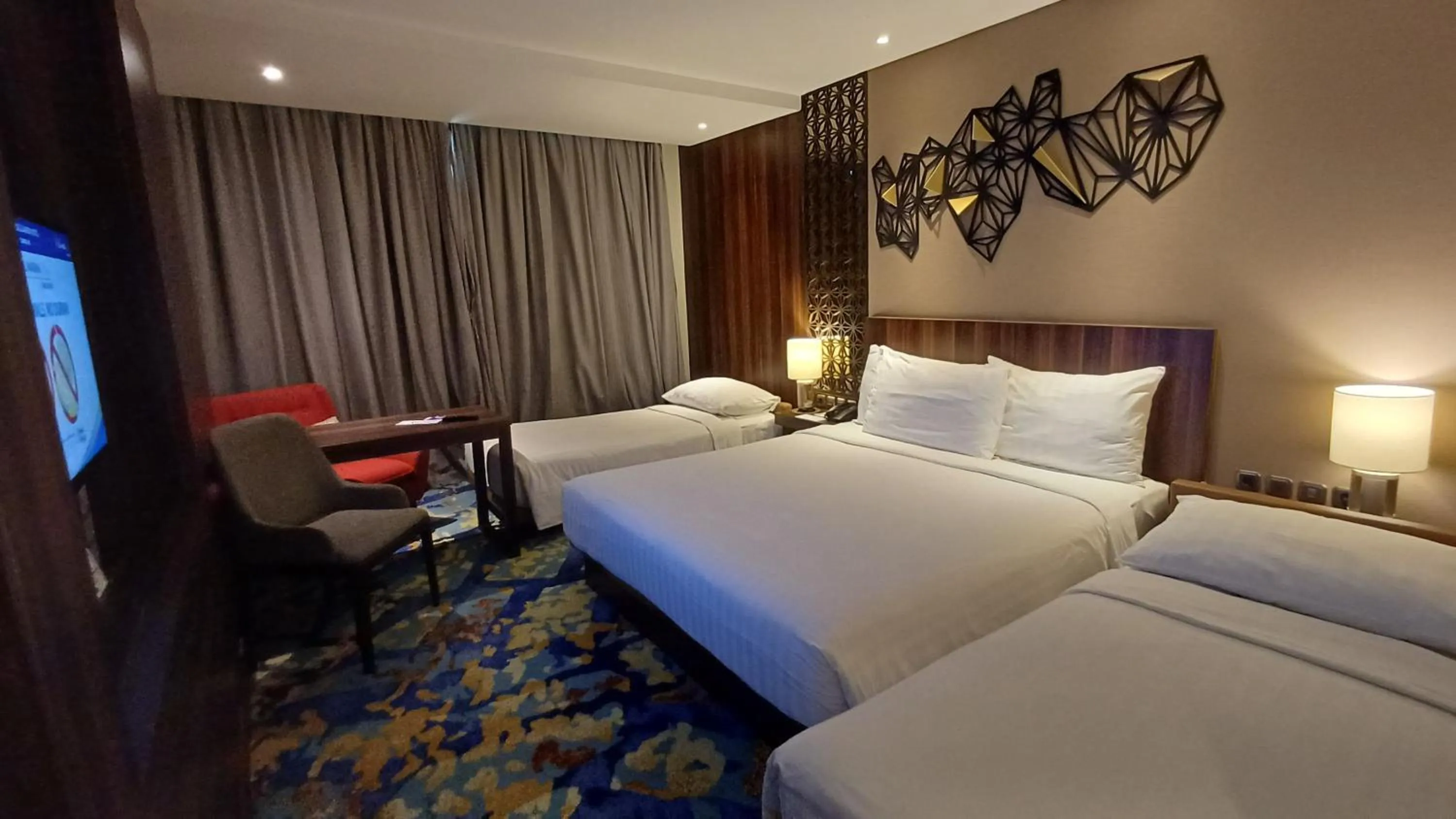 Bedroom, Bed in Grand Soll Marina Hotel