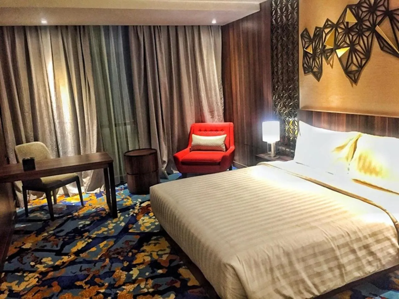 Bedroom, Bed in Grand Soll Marina Hotel