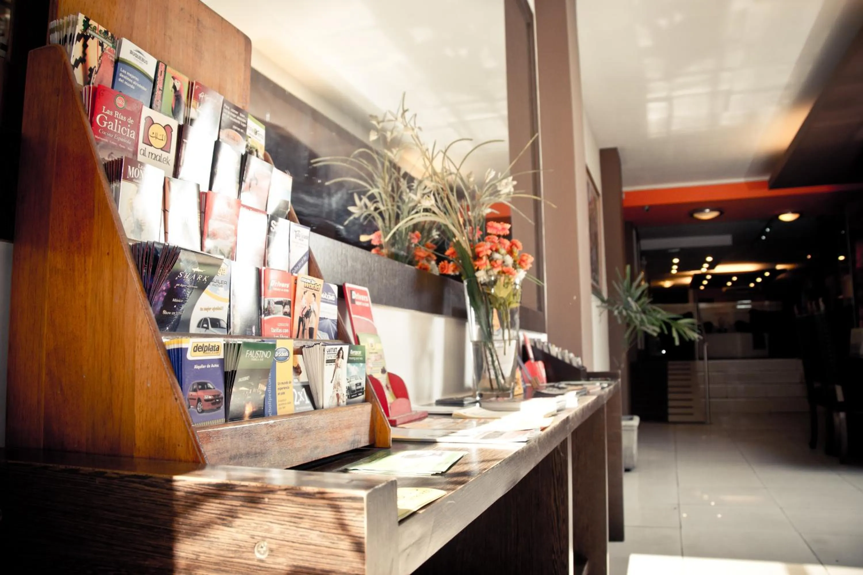 On-site shops in Del Fundador