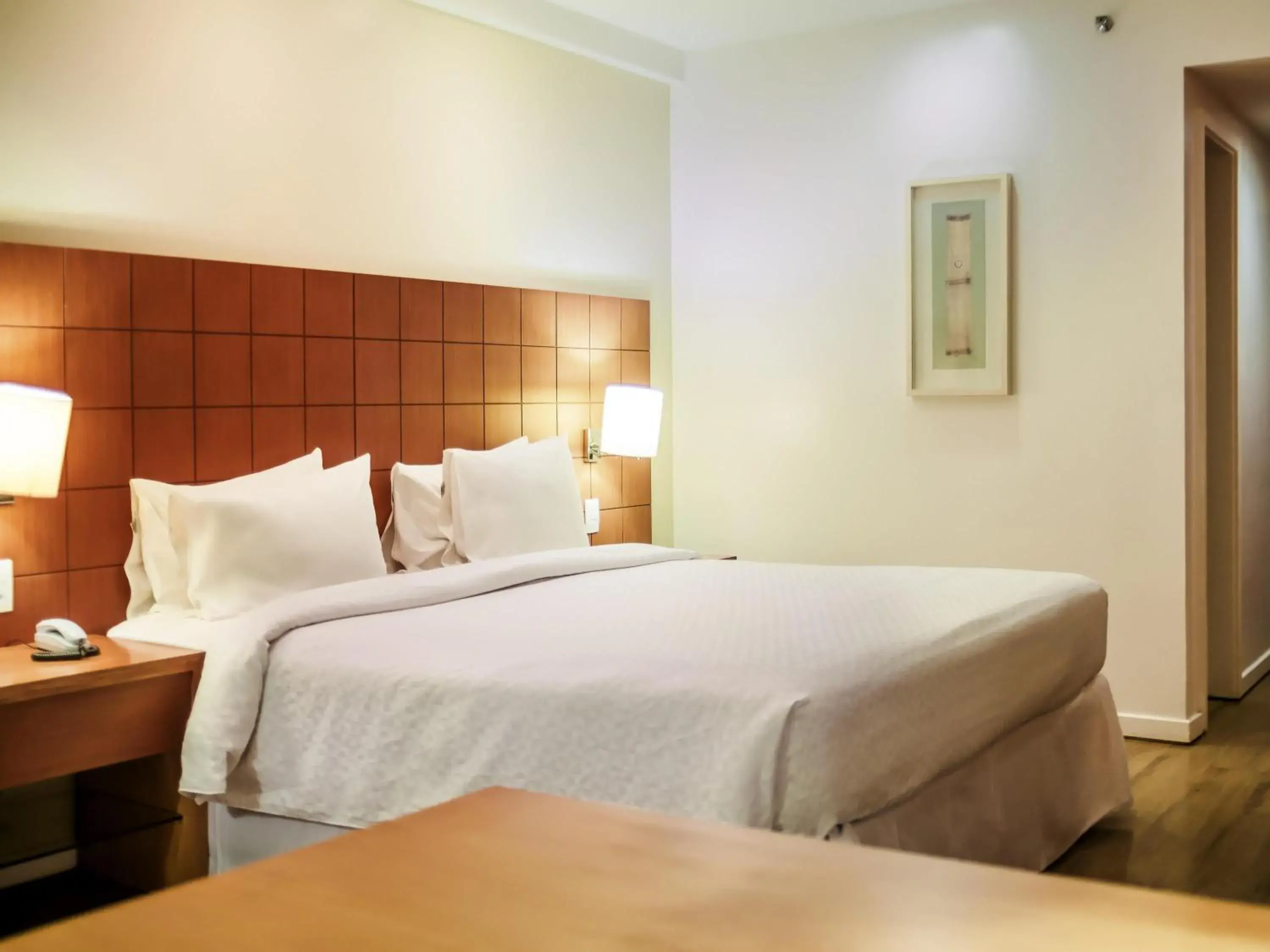 Superior Queen Room with Balcony in Mercure Macaé Superior Queen Room with Balcony in Mercure Macaé