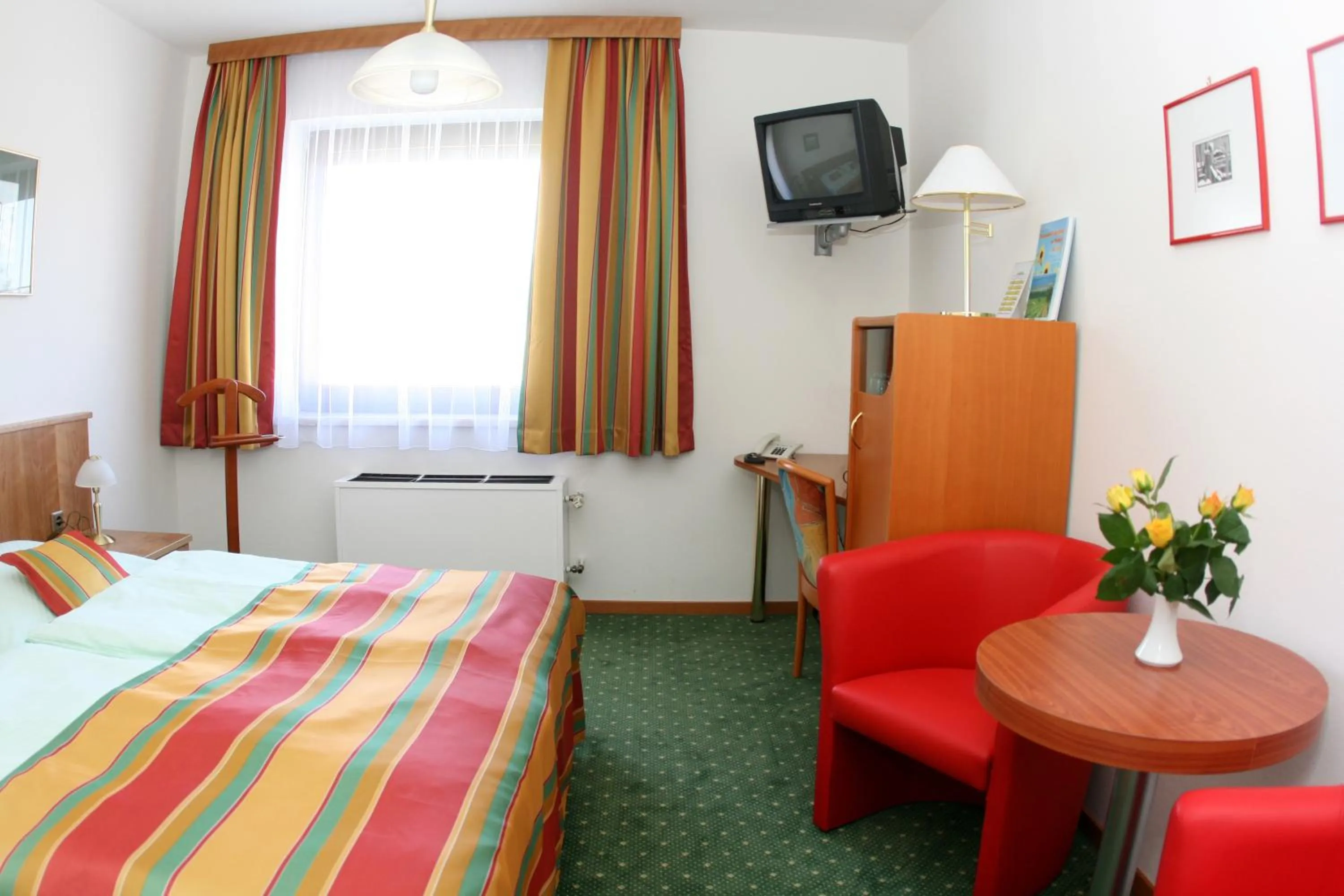 Bed in Turmhof Breitenbrunn