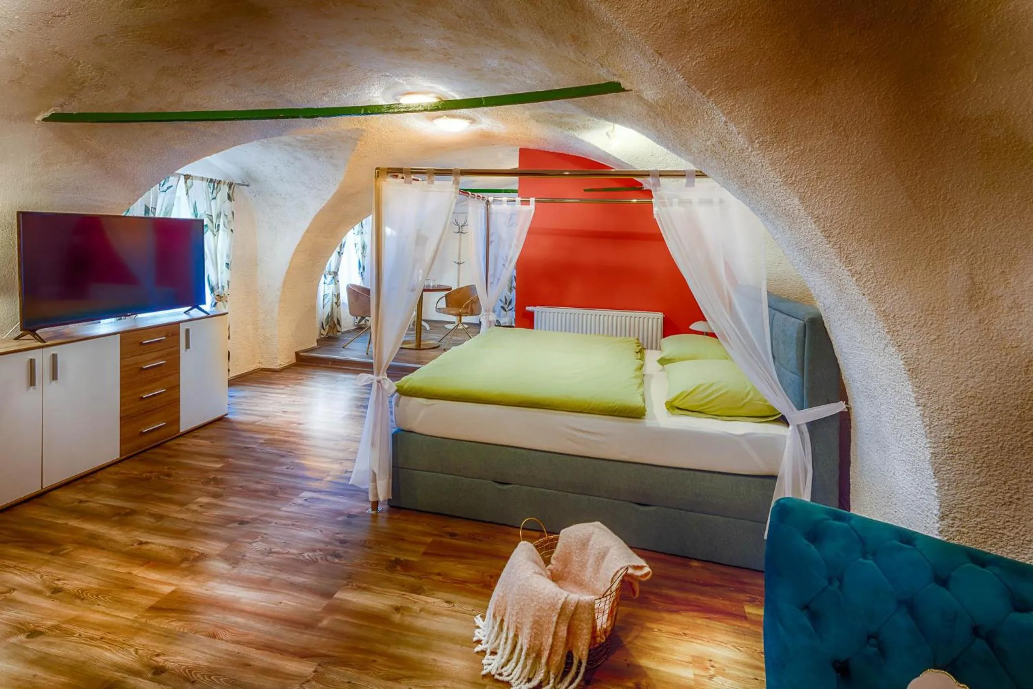 Bed in Turmhof Breitenbrunn