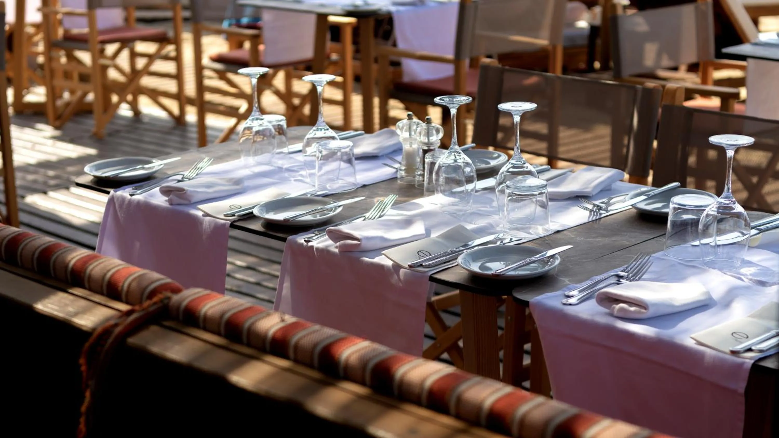 Restaurant/places to eat in High Beach Resort