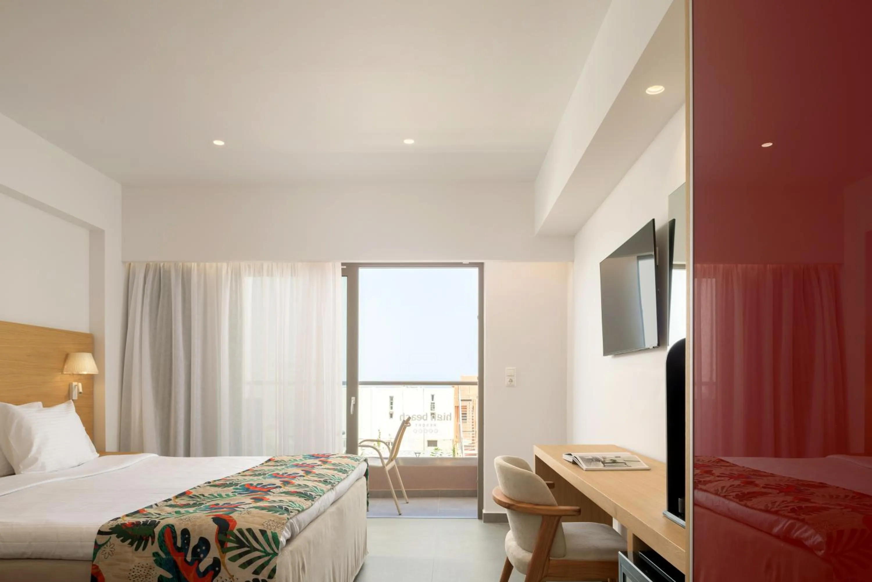 Photo of the whole room, Bed in High Beach Resort