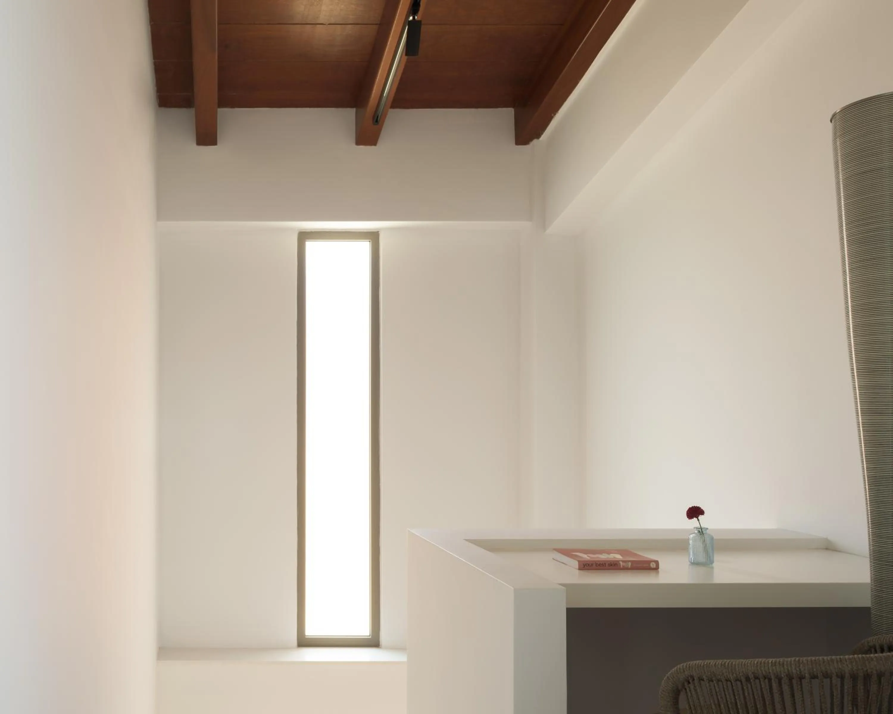 Photo of the whole room in High Beach Resort