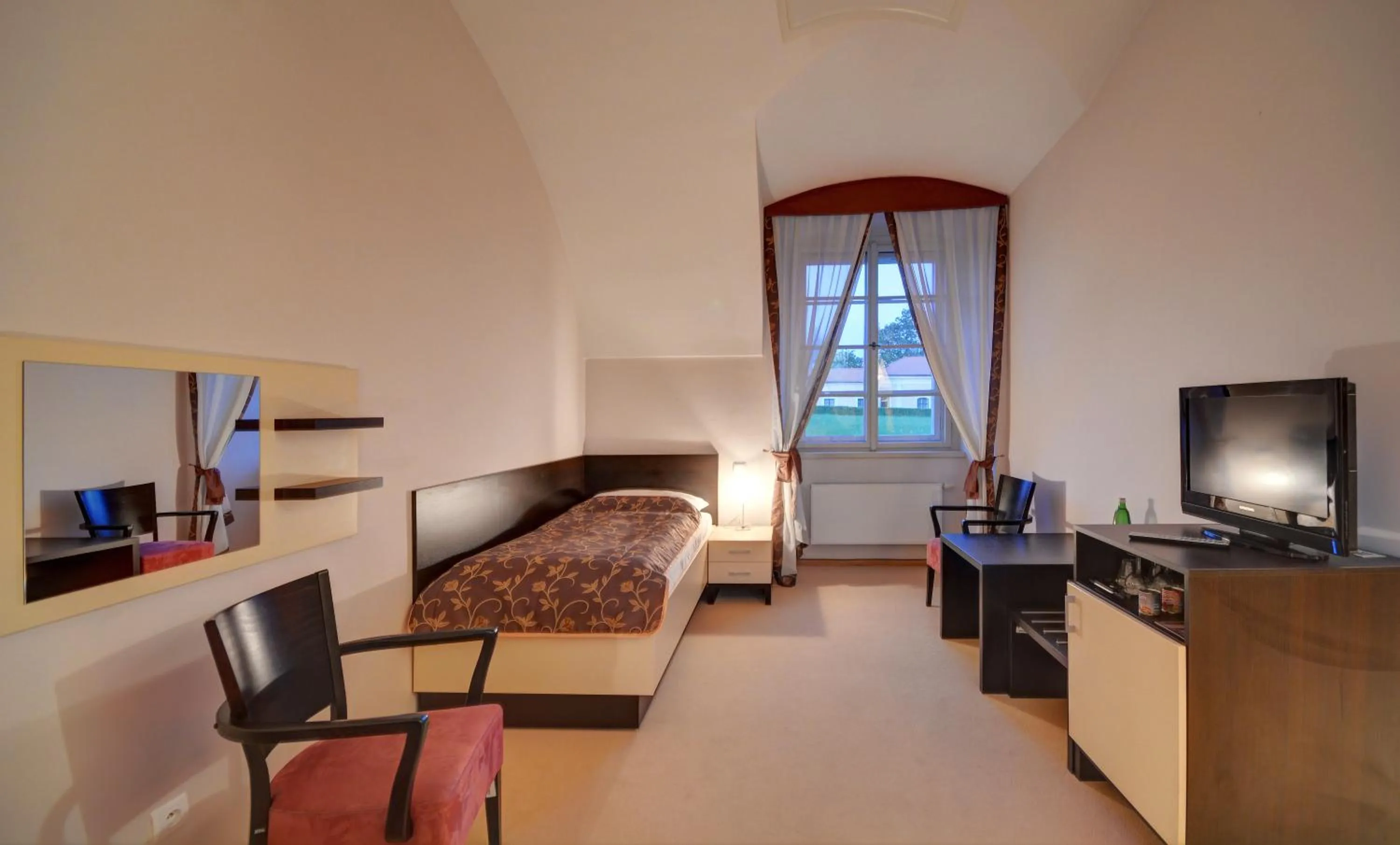 Bedroom, Bed in Château Liblice