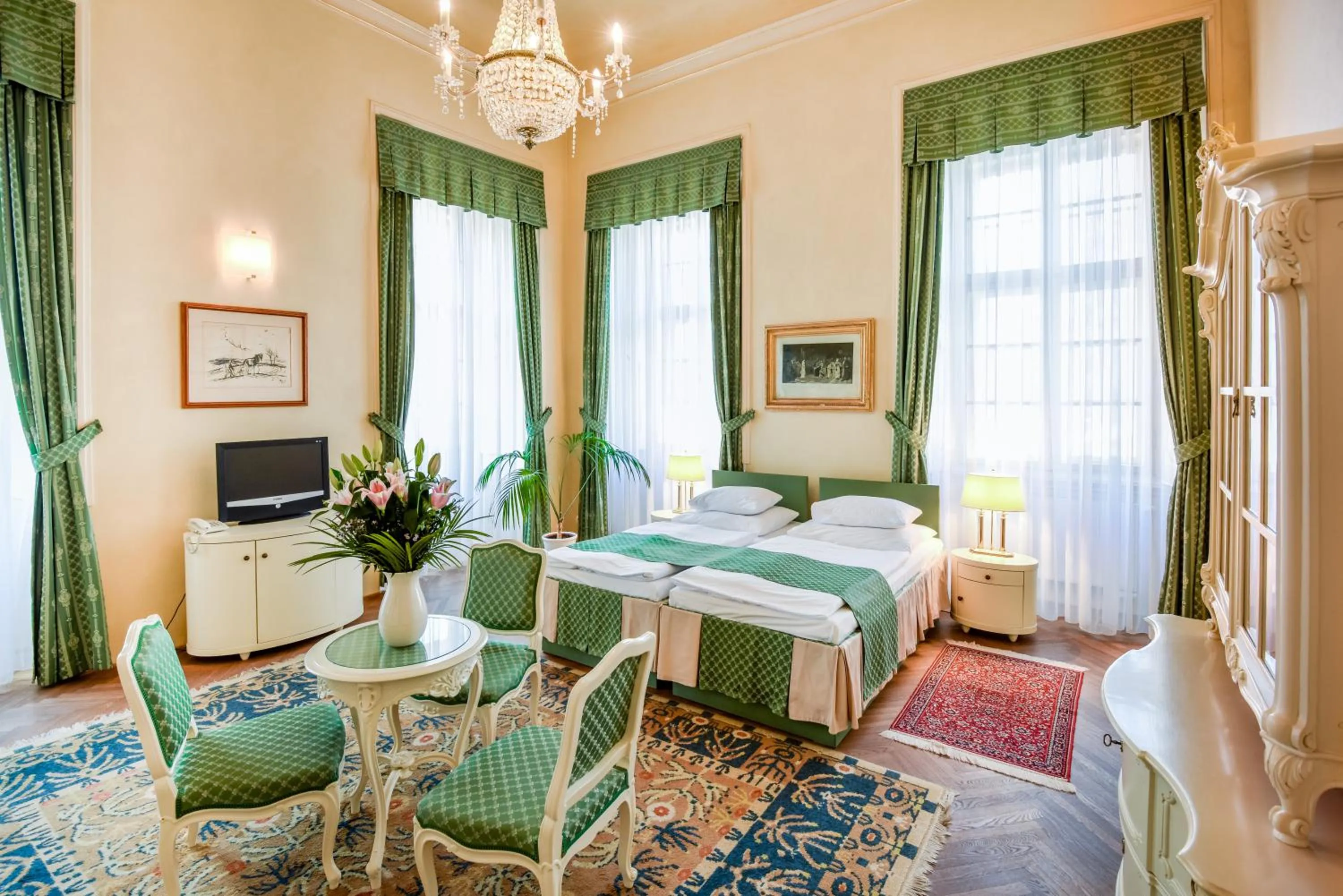 Bedroom, Bed in Château Liblice