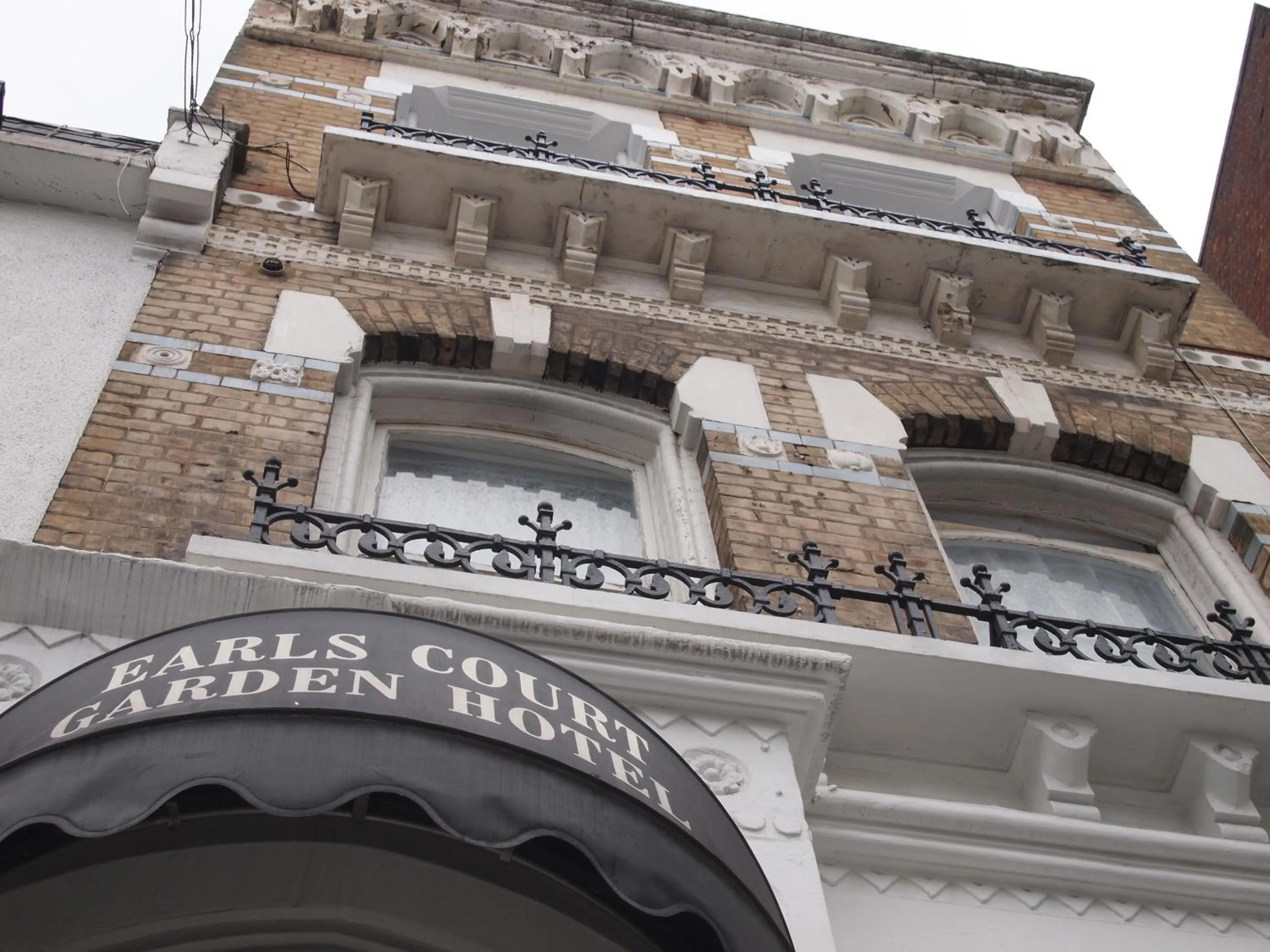 Facade/entrance in Earls Court Garden Hotel