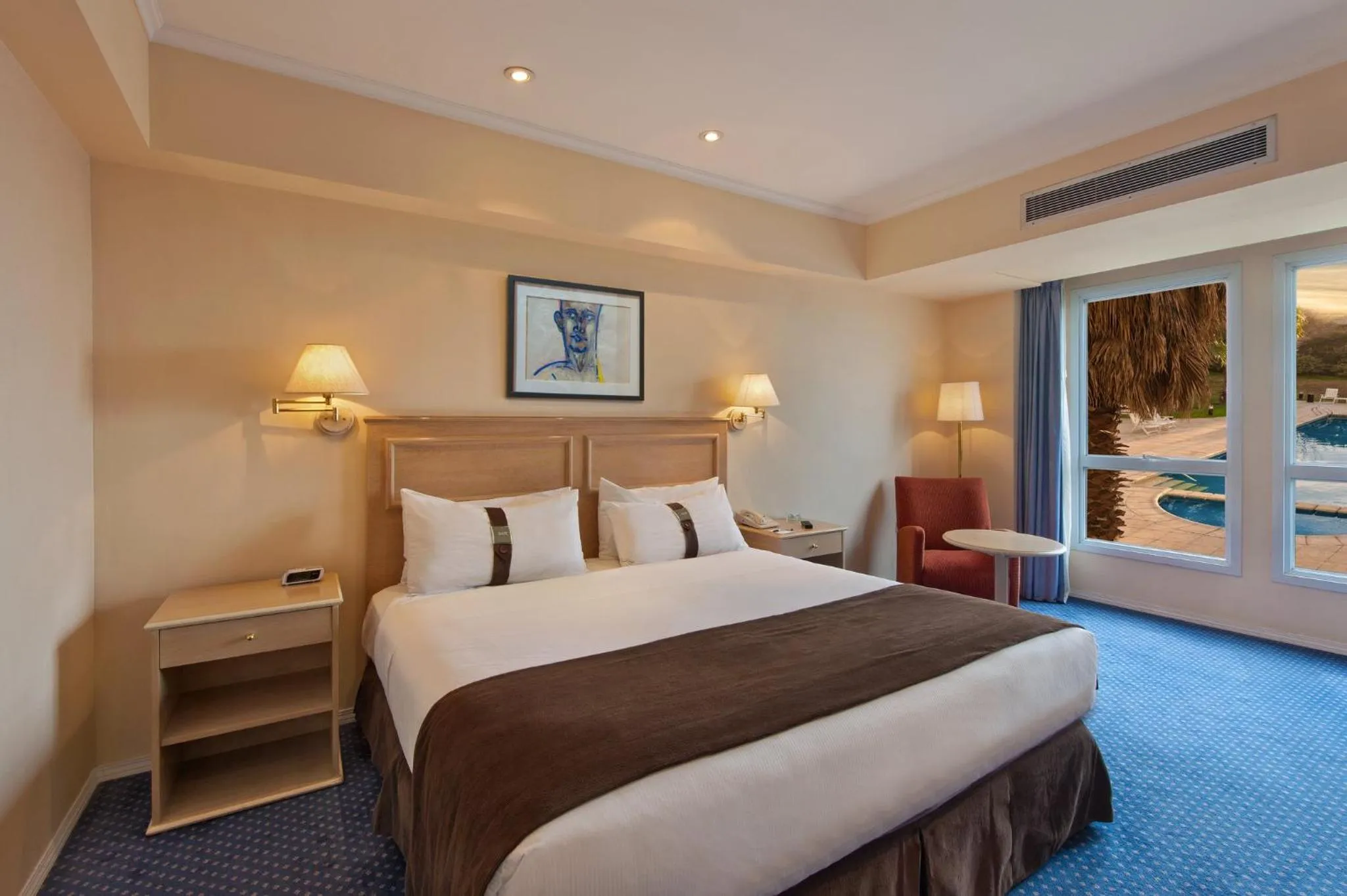 Photo of the whole room, Bed in Holiday Inn Cordoba by IHG