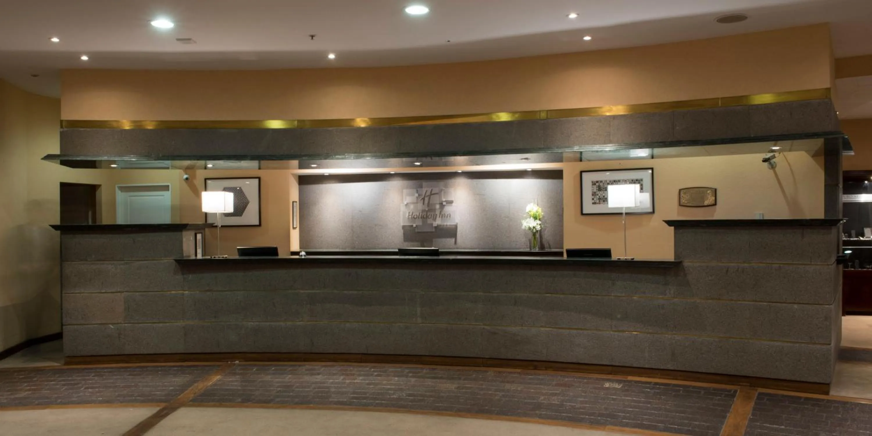 Lobby or reception in Holiday Inn Cordoba by IHG