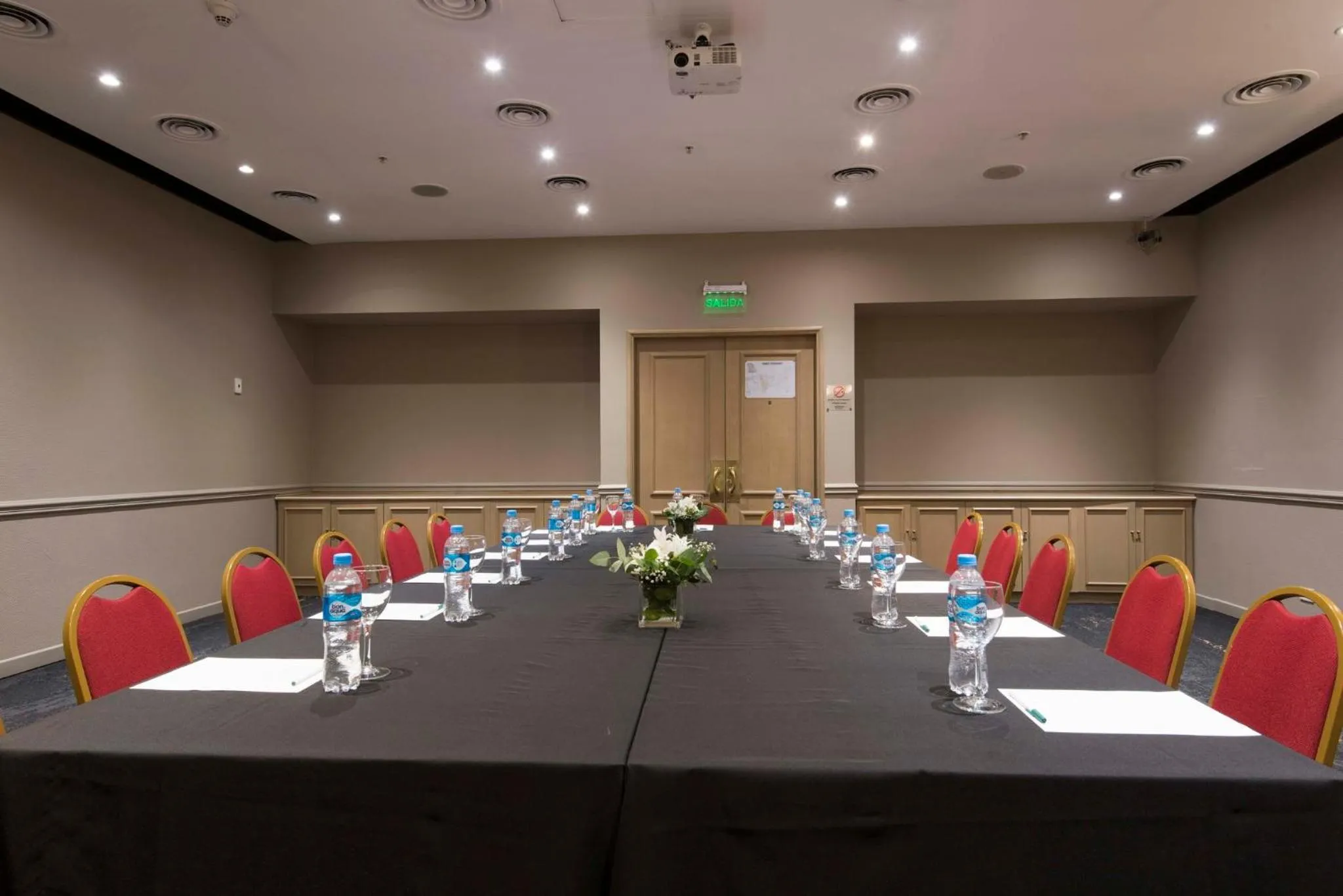 Meeting/conference room in Holiday Inn Cordoba by IHG