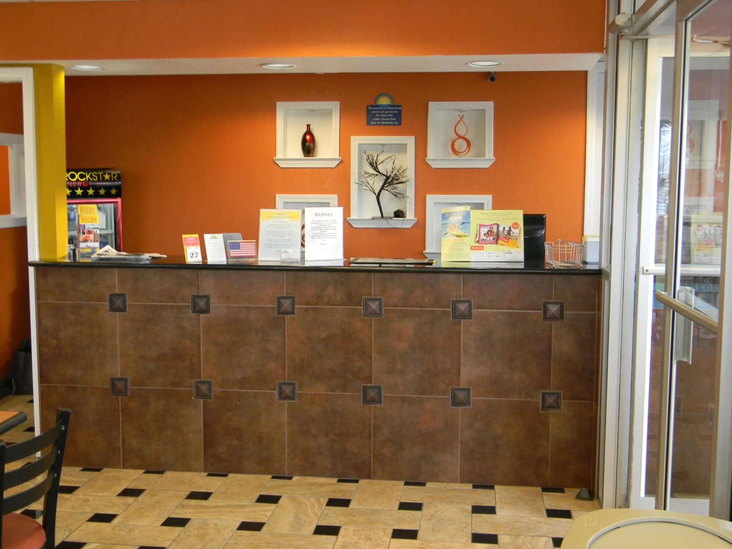 Lobby or reception in Days Inn by Wyndham Airport Nashville East