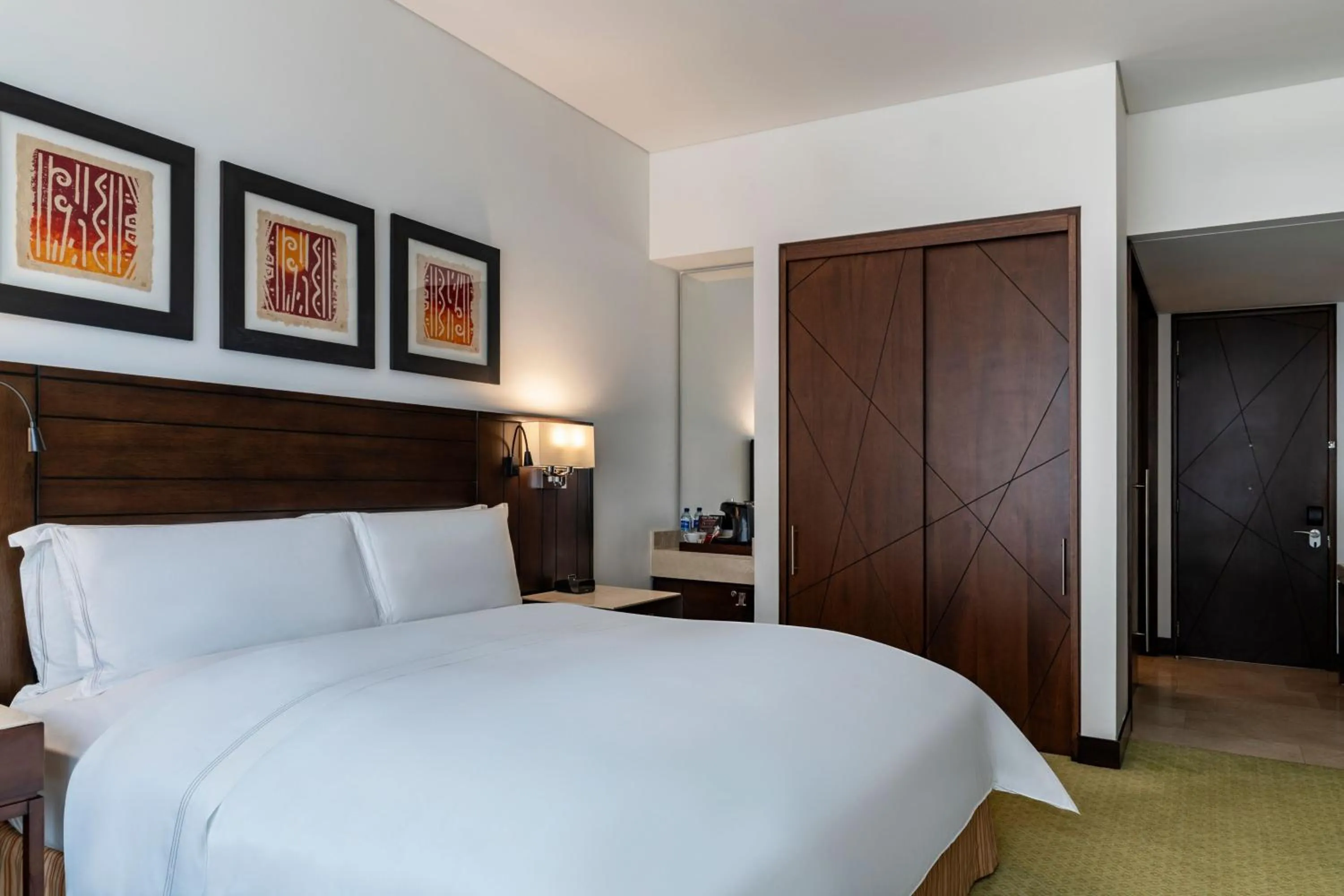 Photo of the whole room, Bed in Bogotá Marriott Hotel