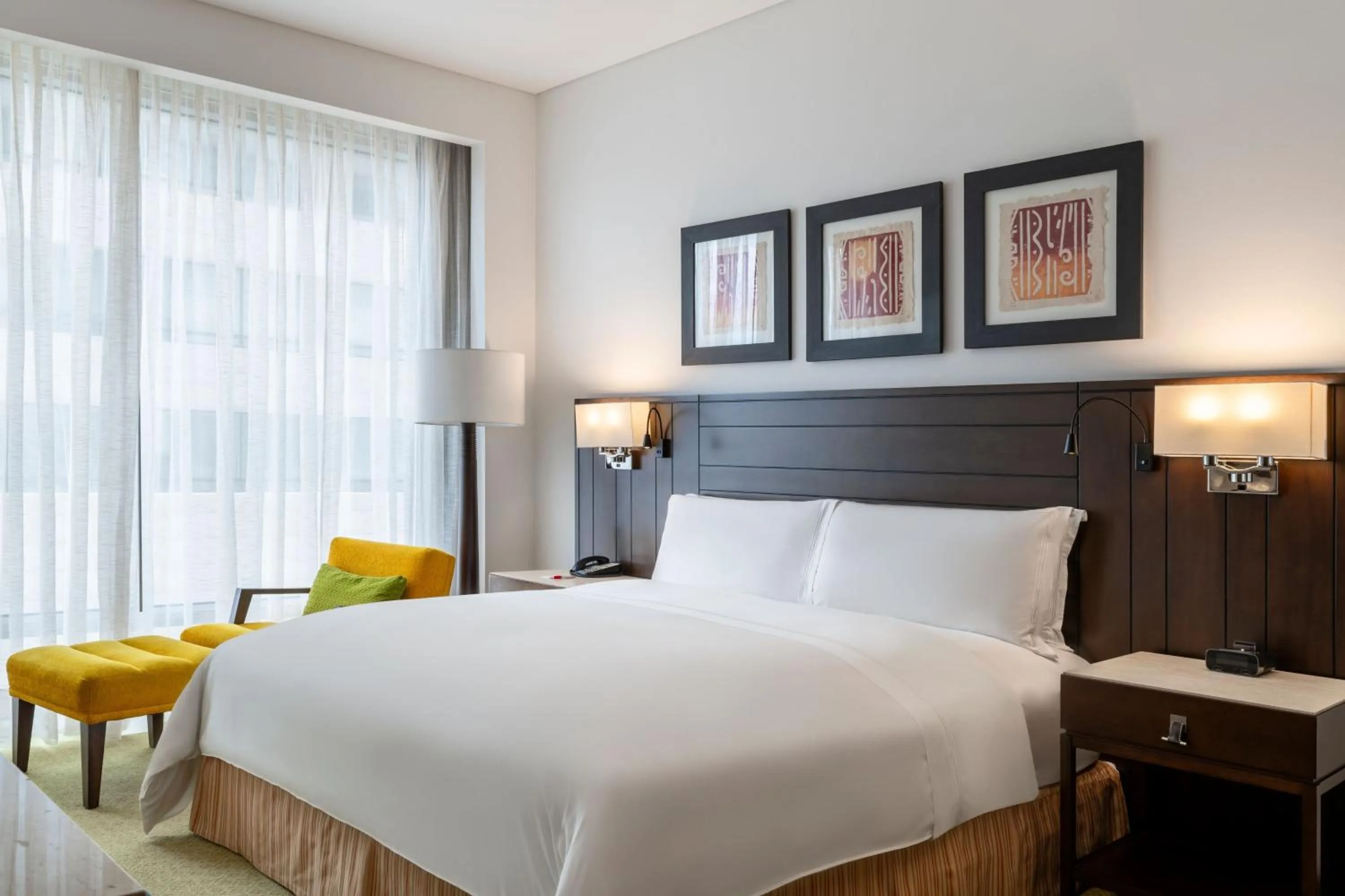 Photo of the whole room, Bed in Bogotá Marriott Hotel