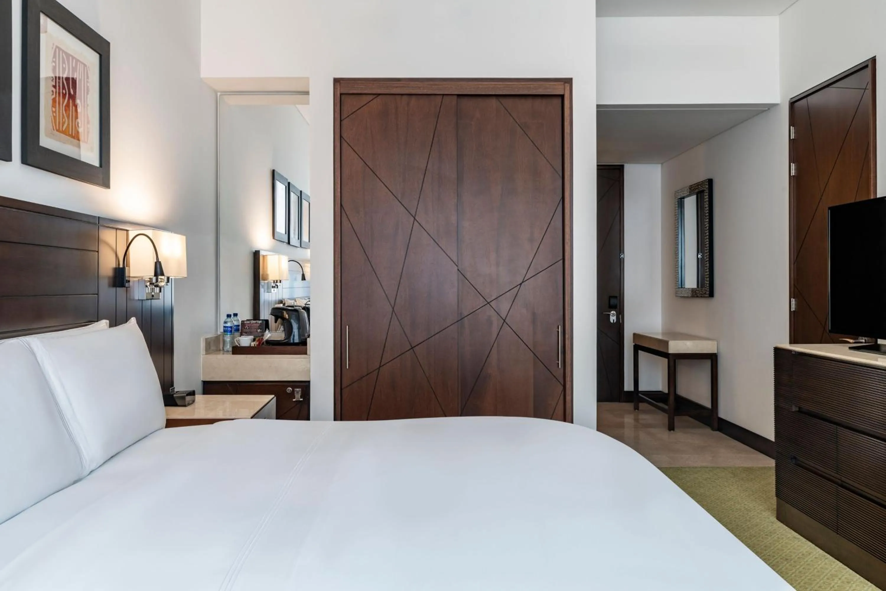 Photo of the whole room, Bed in Bogotá Marriott Hotel