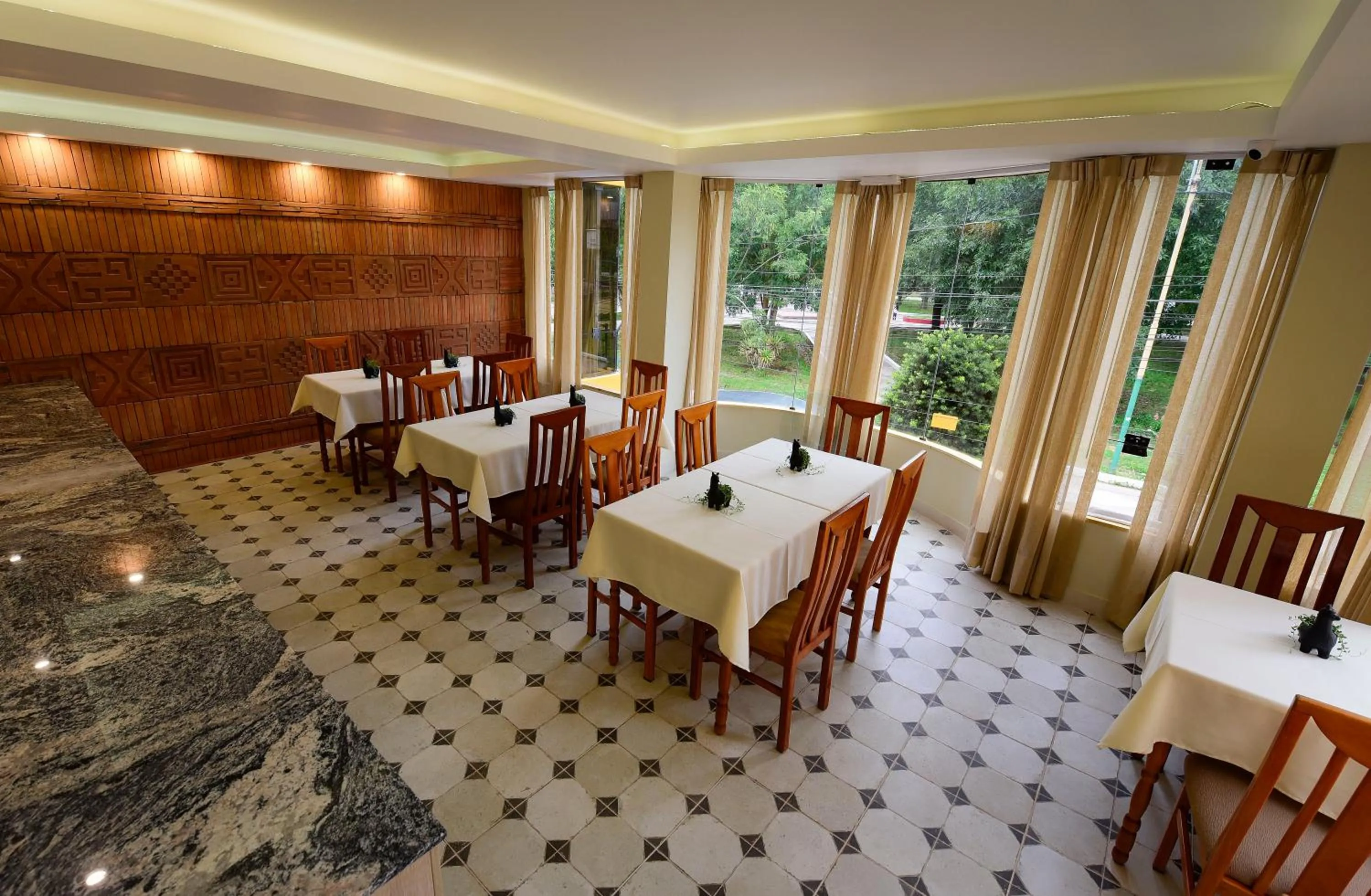 Restaurant/places to eat in Torre Dorada Cusco