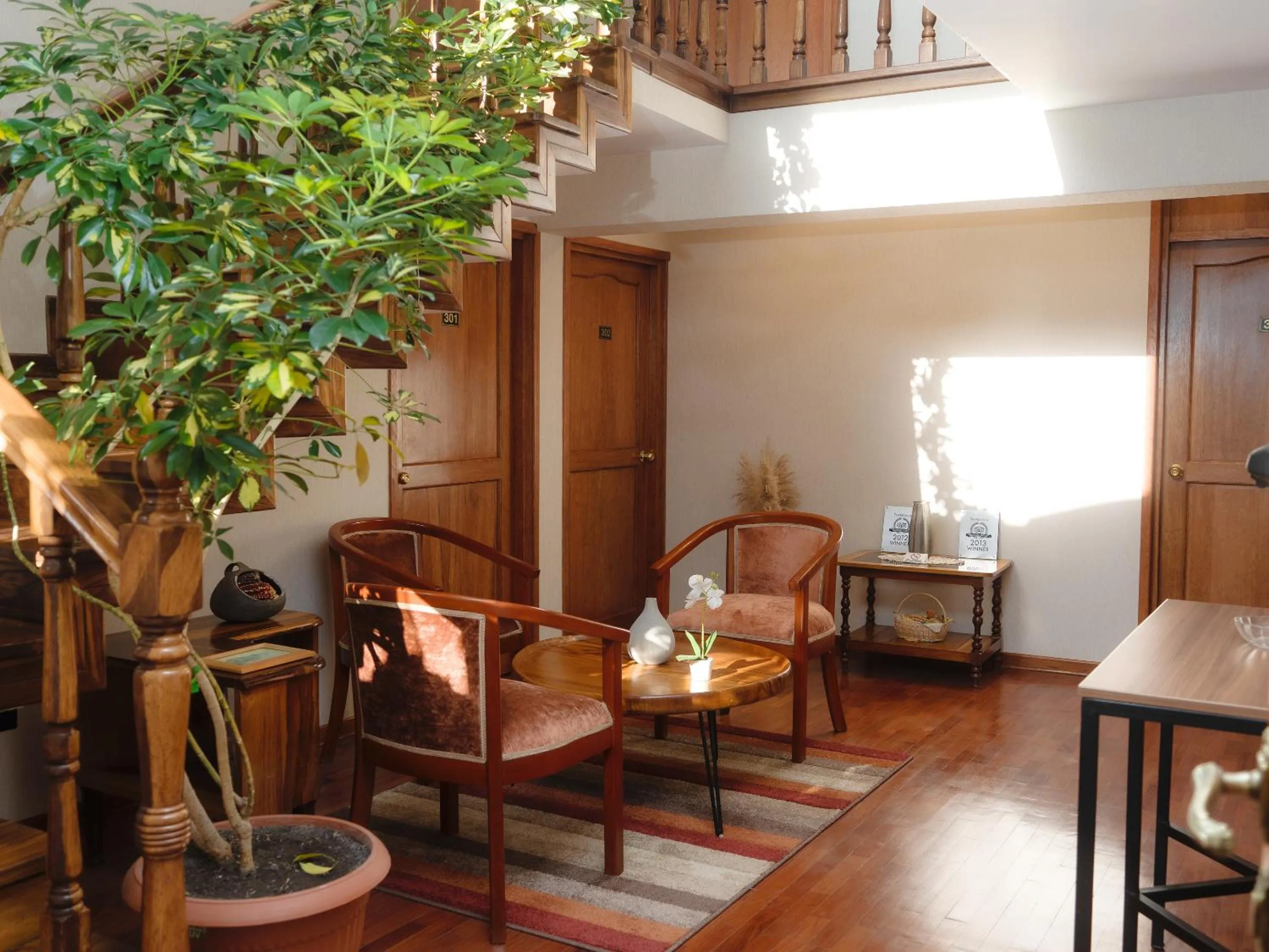 Seating area in Torre Dorada Cusco