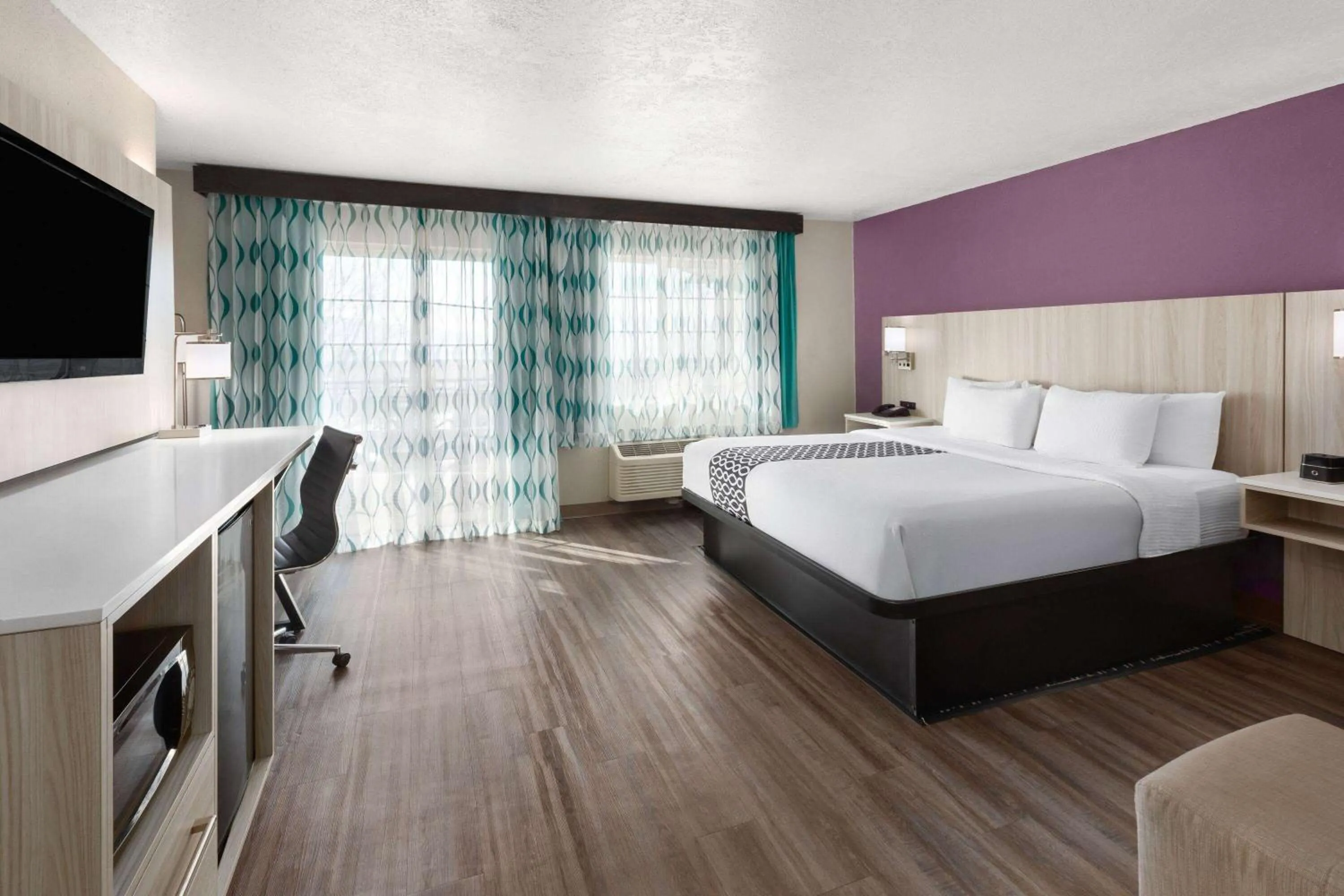 Bath, Bed in La Quinta by Wyndham North Orem