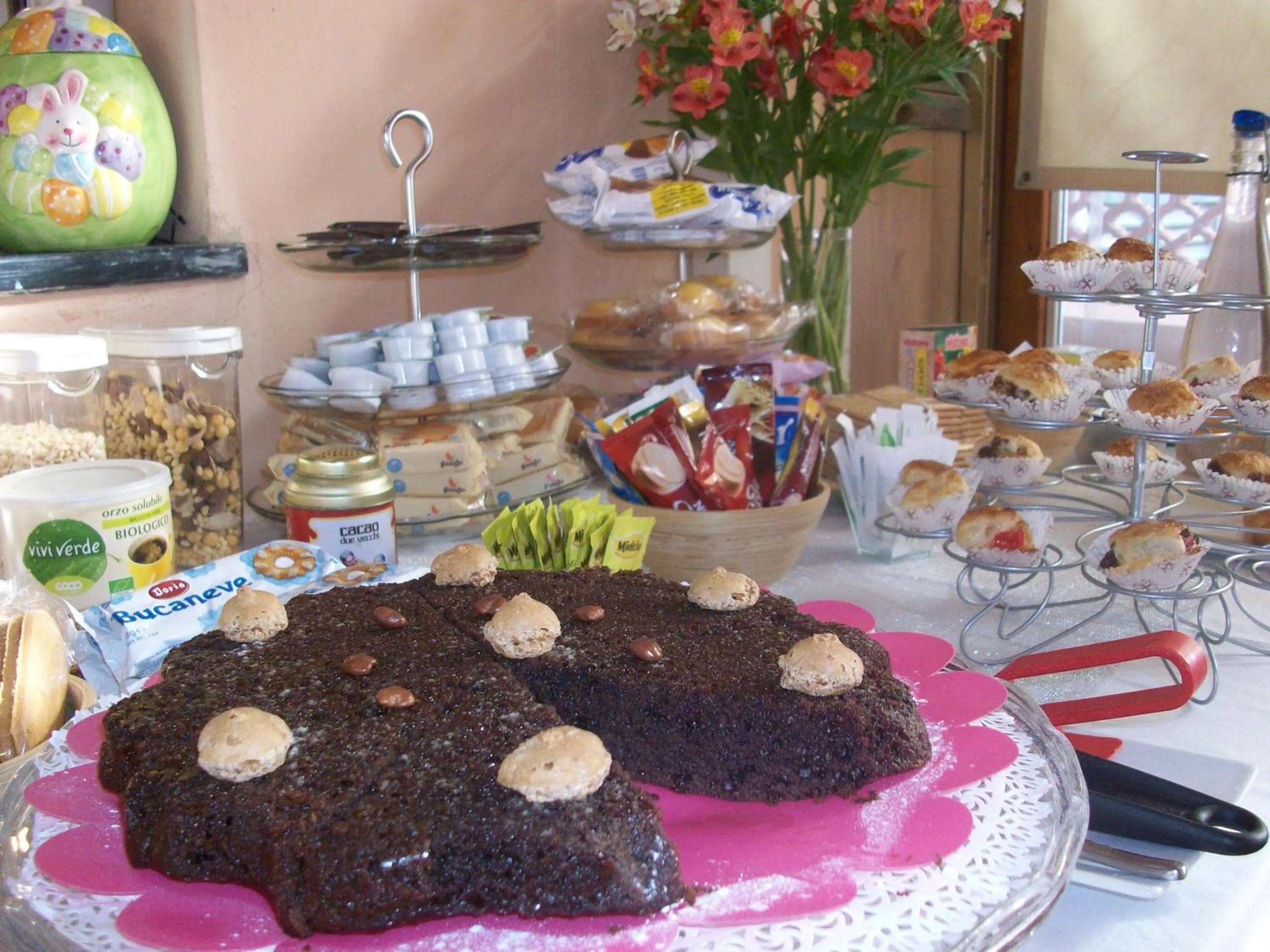 Buffet breakfast in Ghiro Ghiotto