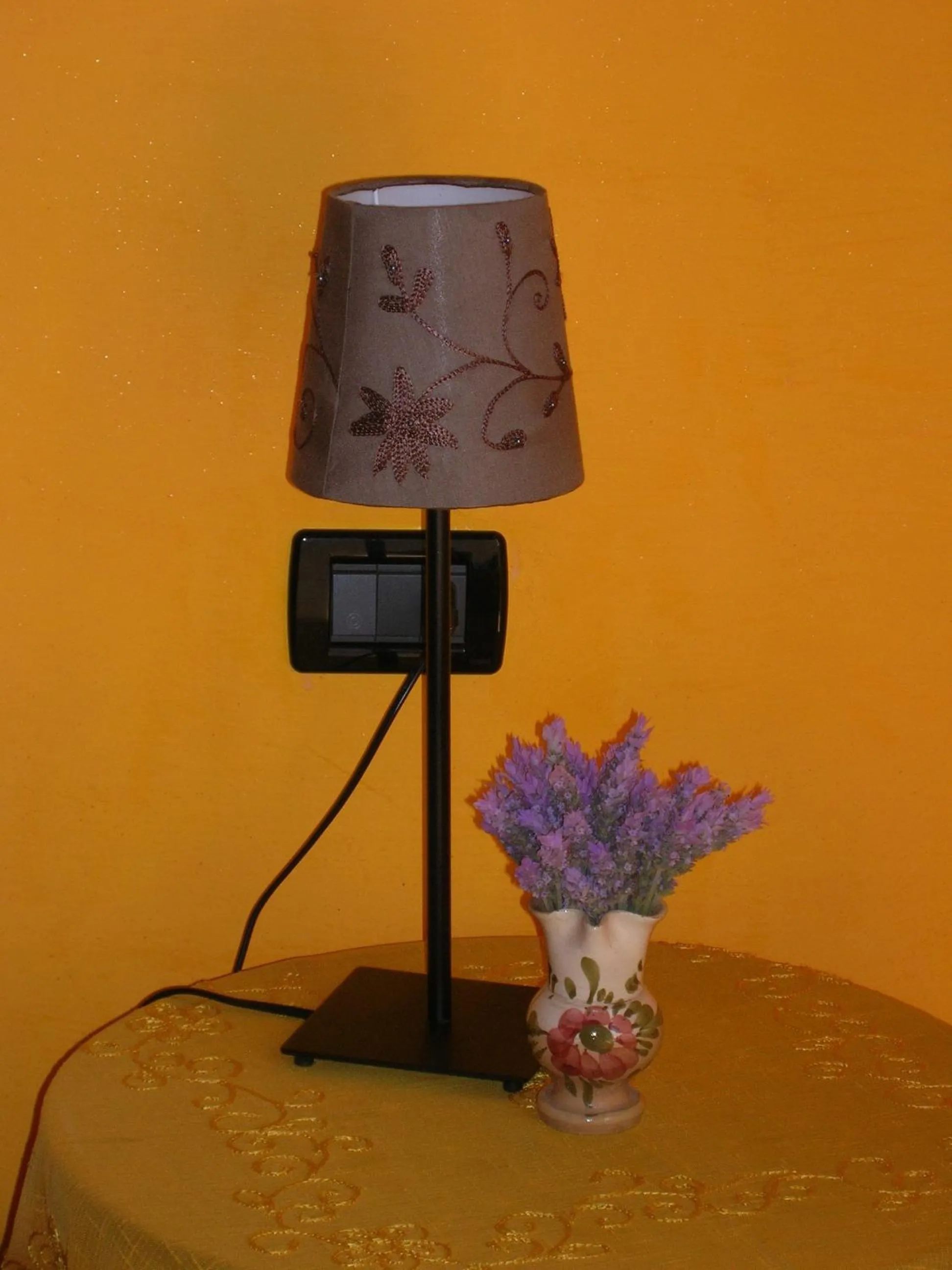 Decorative detail in Ghiro Ghiotto