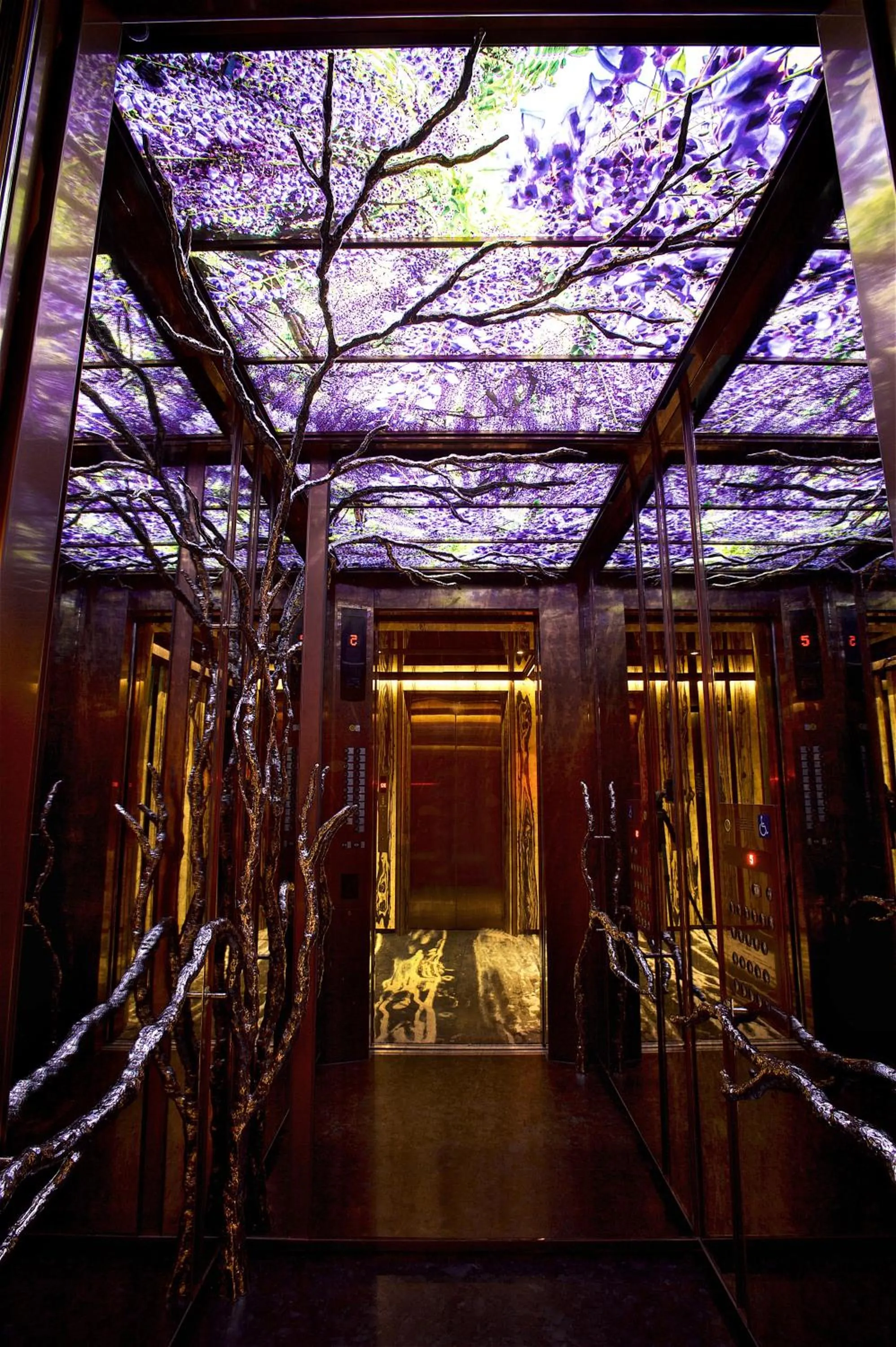 elevator in arTree hotel